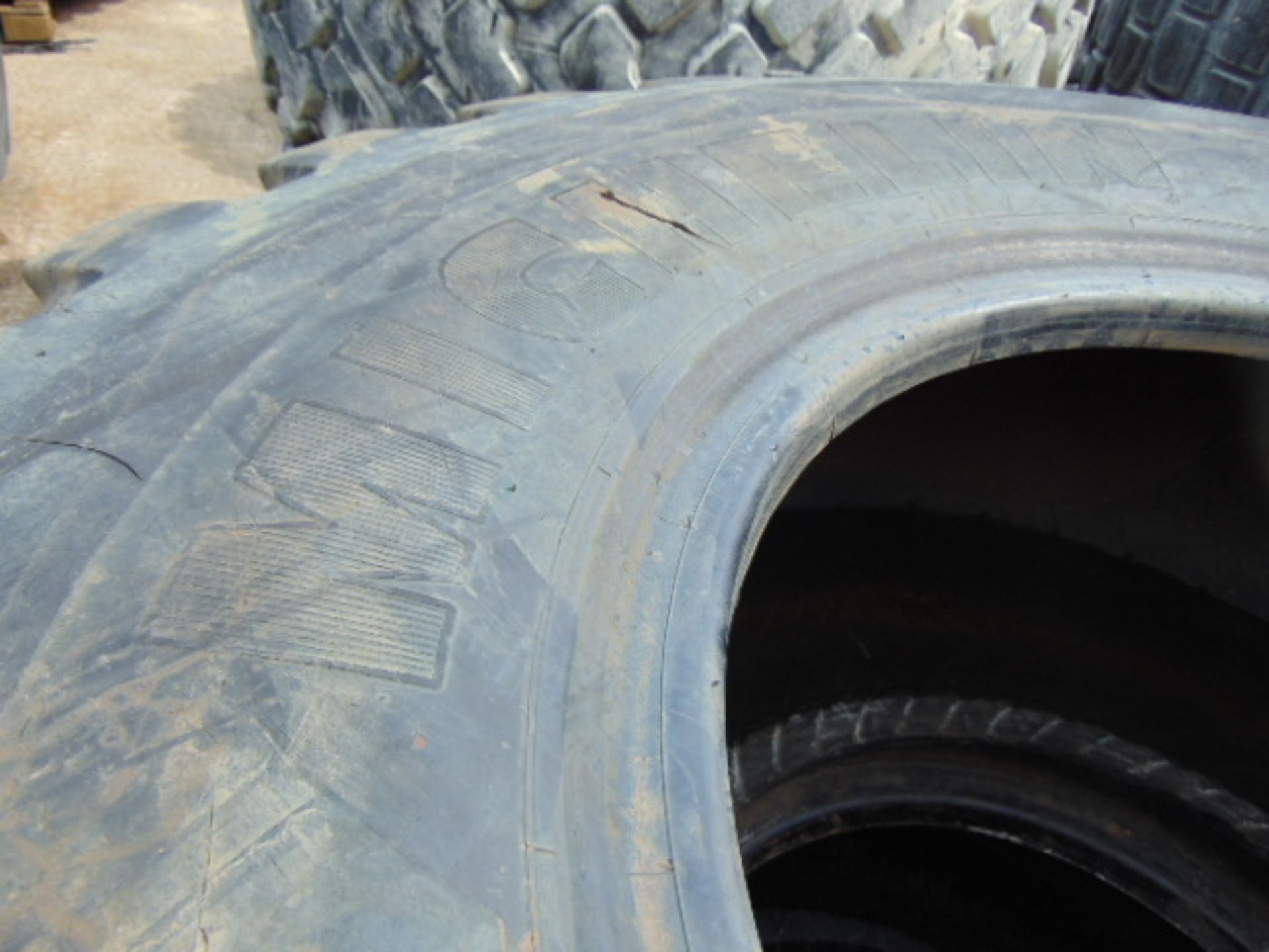 2 x Michelin 20.5 R25 XTLA Tyres - Image 4 of 6