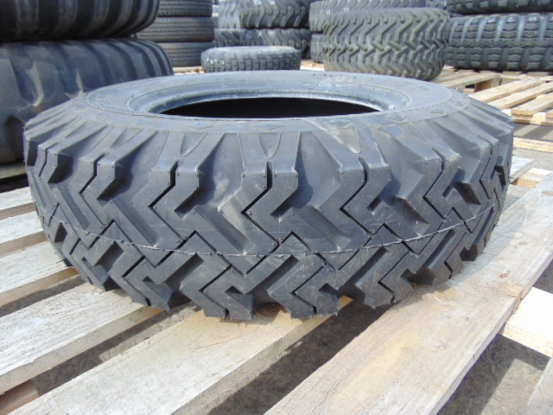1 x Goodyear 7.50-16 Xtra Grip Tyre - Image 2 of 5