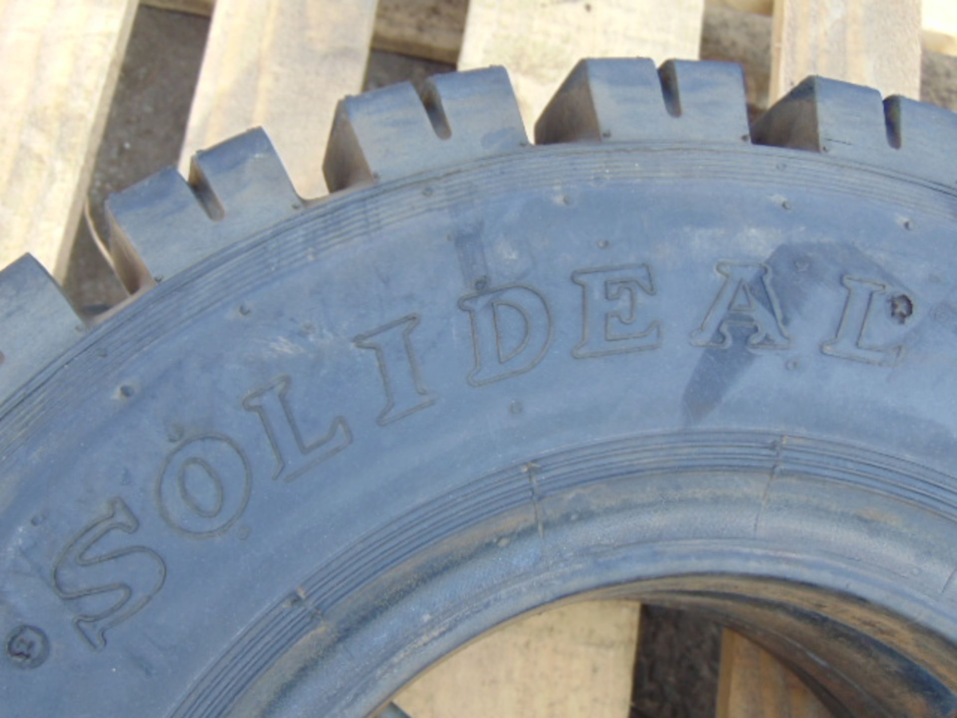 1 x Solideal Industrial Mining 23X9-10 Tyre - Image 4 of 6