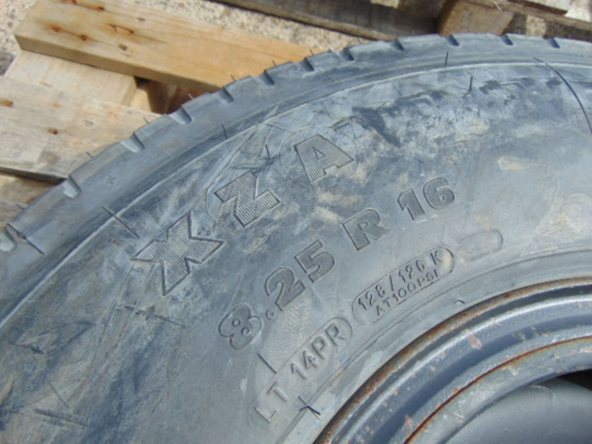 1 x Michelin 8.25 R16 XZA Tyre with 6 stud Rim - Image 6 of 6
