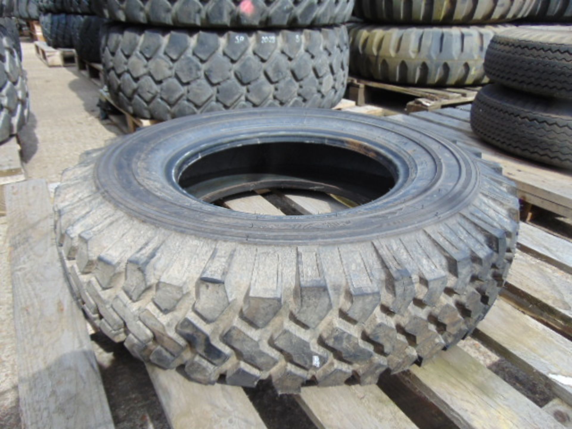 1 x Michelin 7.50 R16 XZL Tyre