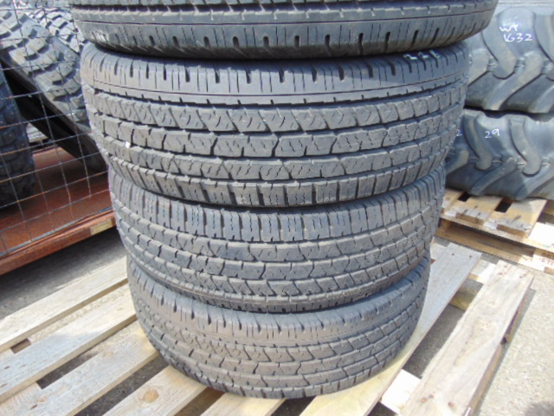 4 x Continental Cross Contact LX 255/70 R16 Tyres - Image 2 of 6