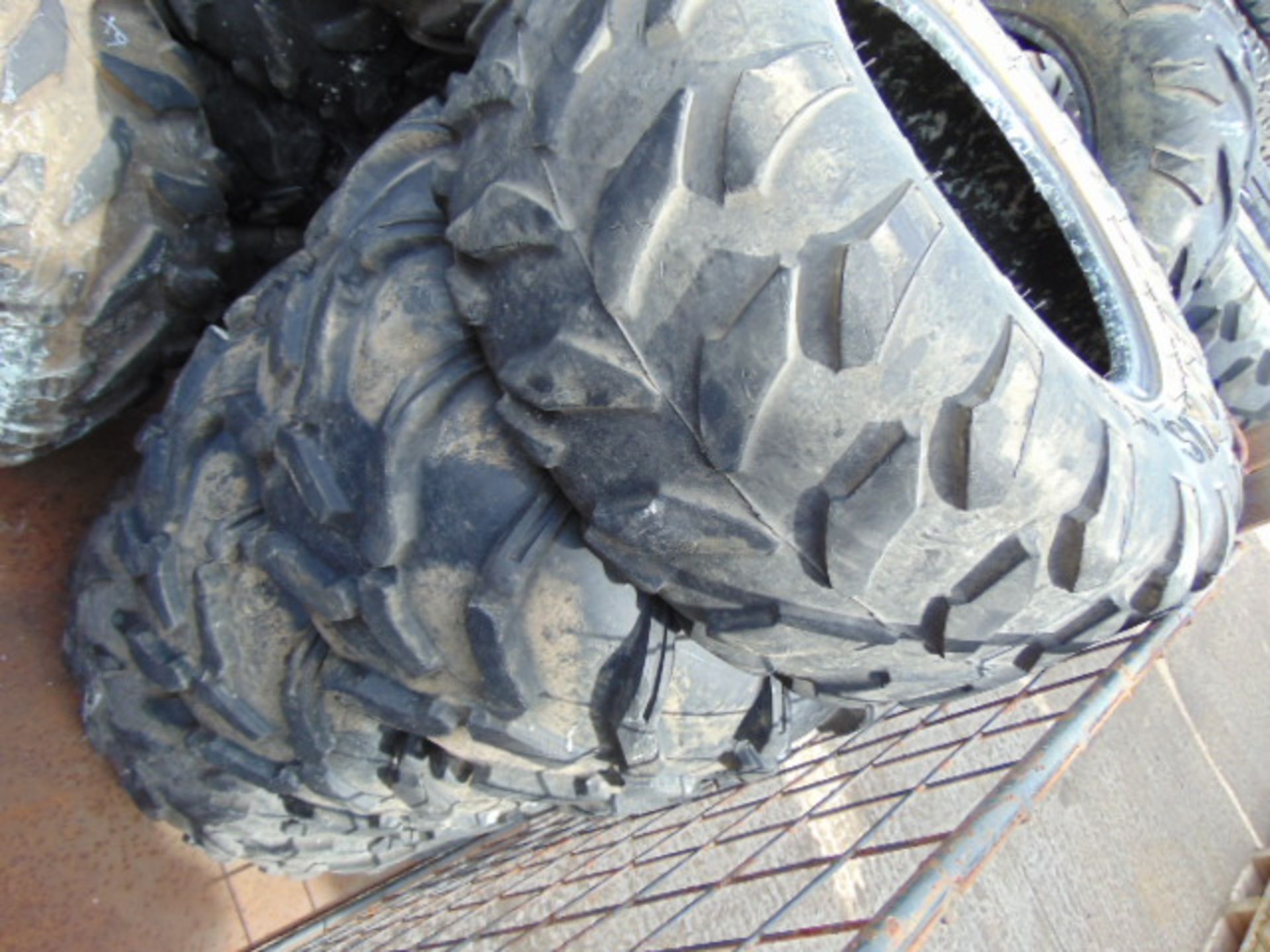 9 x Maxxis 25x10-12 ATV Tyres - Image 2 of 5