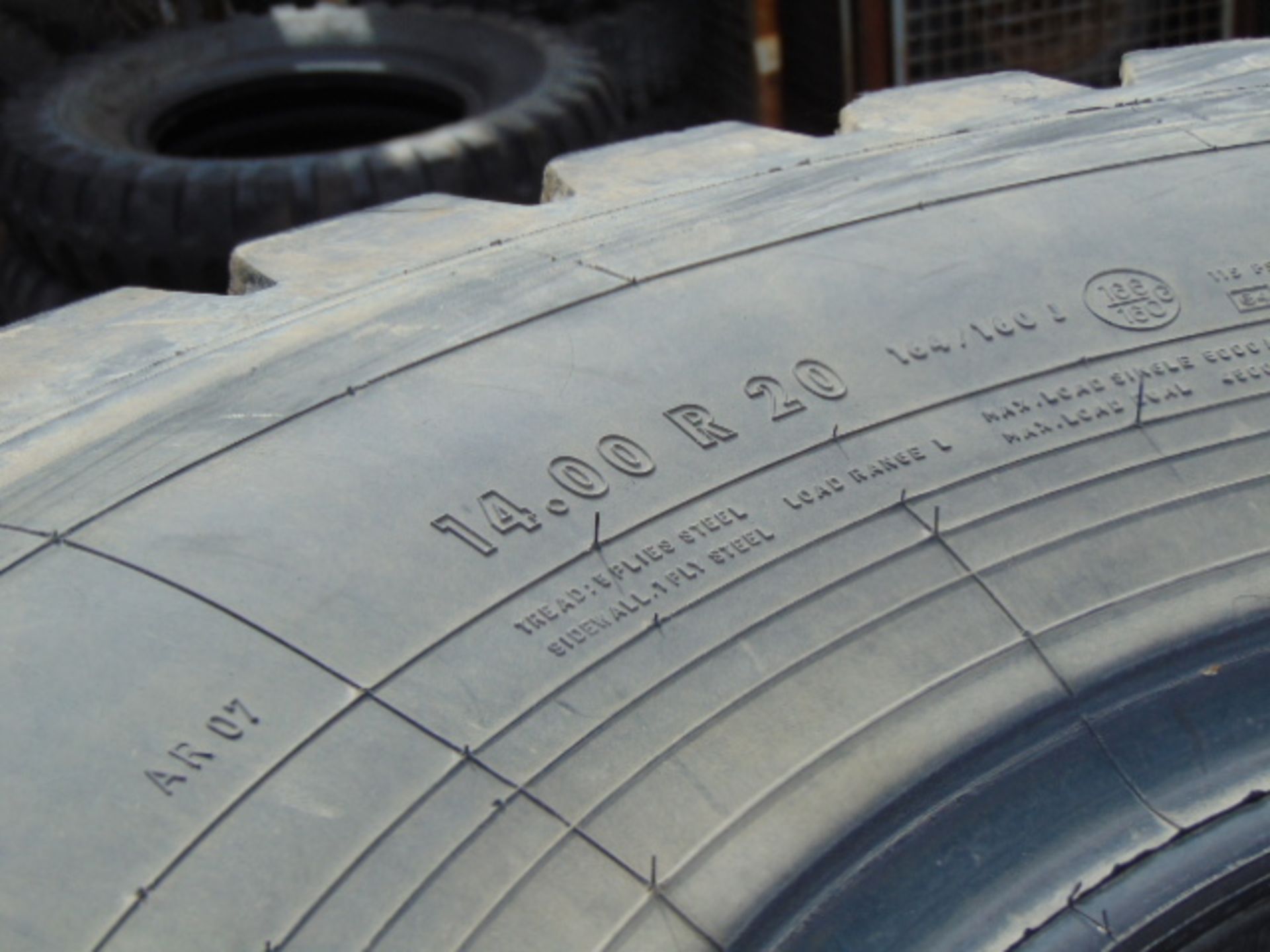 5 x Continental 14.00 R20 Tyres - Image 5 of 5