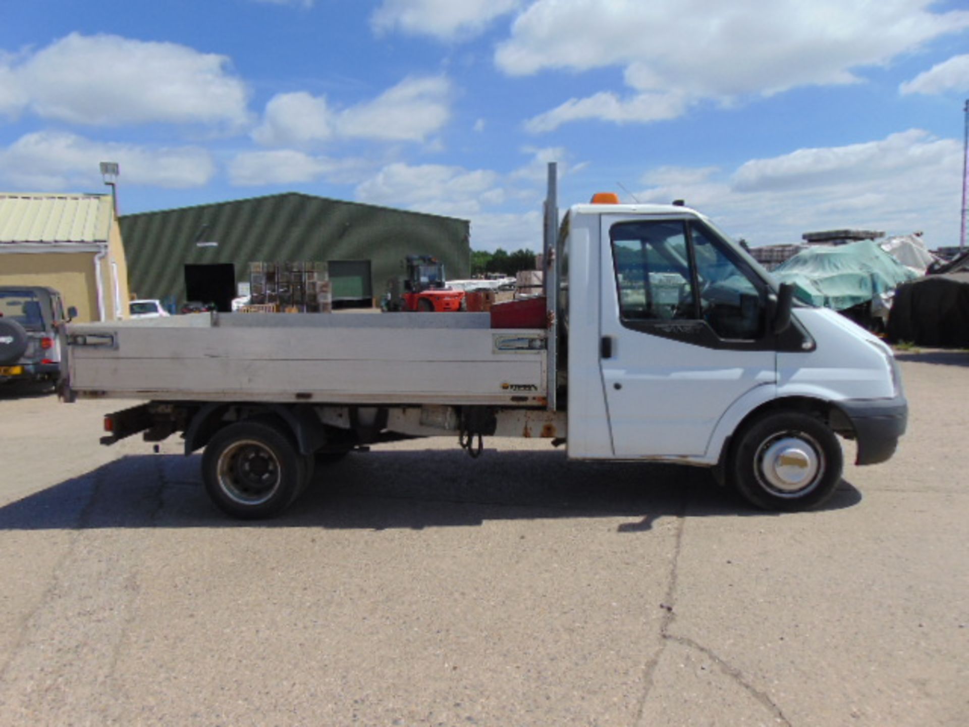 2008 Ford Transit 115 T350 Flat Bed Tipper 31,936 miles! - Image 6 of 15