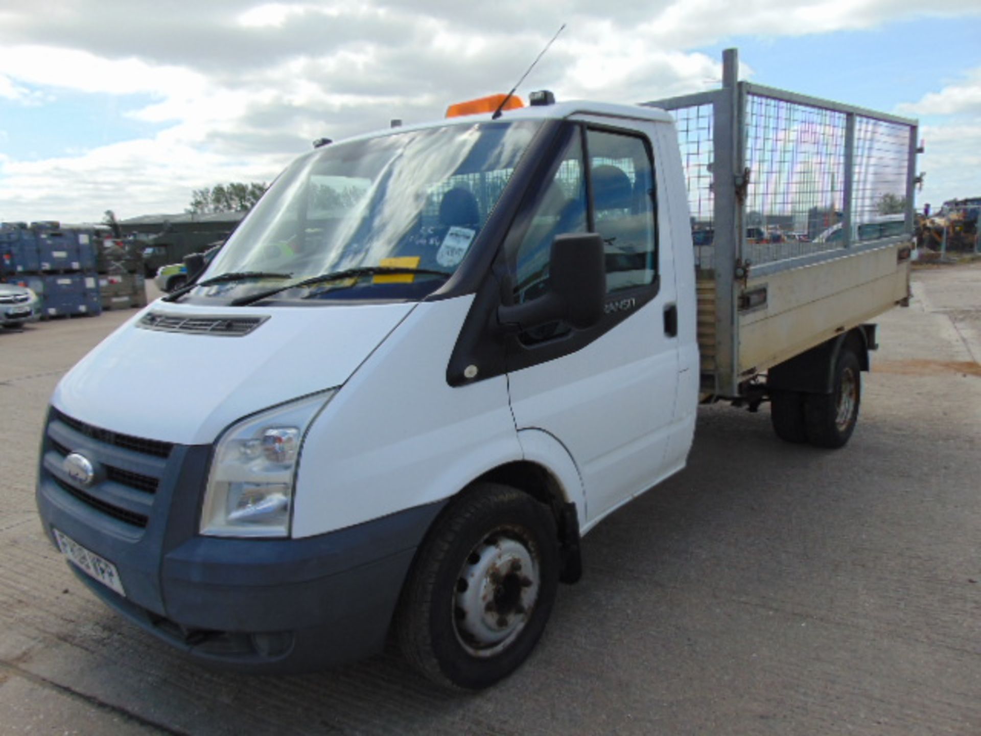 2008 Ford Transit 115 T350 Flat Bed Tipper - Image 4 of 15