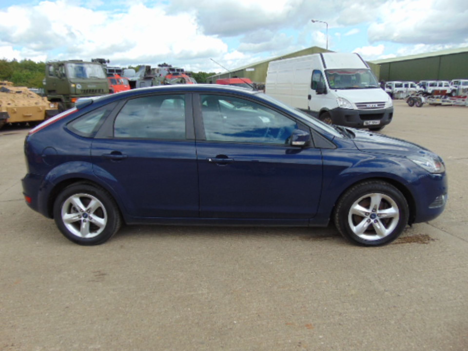 2008 Ford Focus 1.8 TDCI Zetec Hatchback - Image 5 of 17