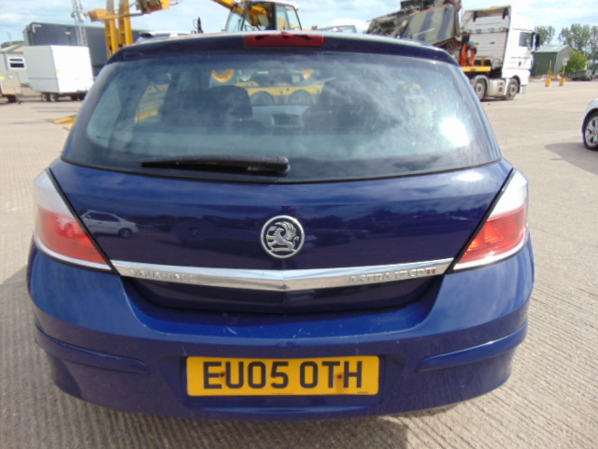 2005 Vauxhall Astra Club 1.7 CDTI Hatchback - Image 7 of 19