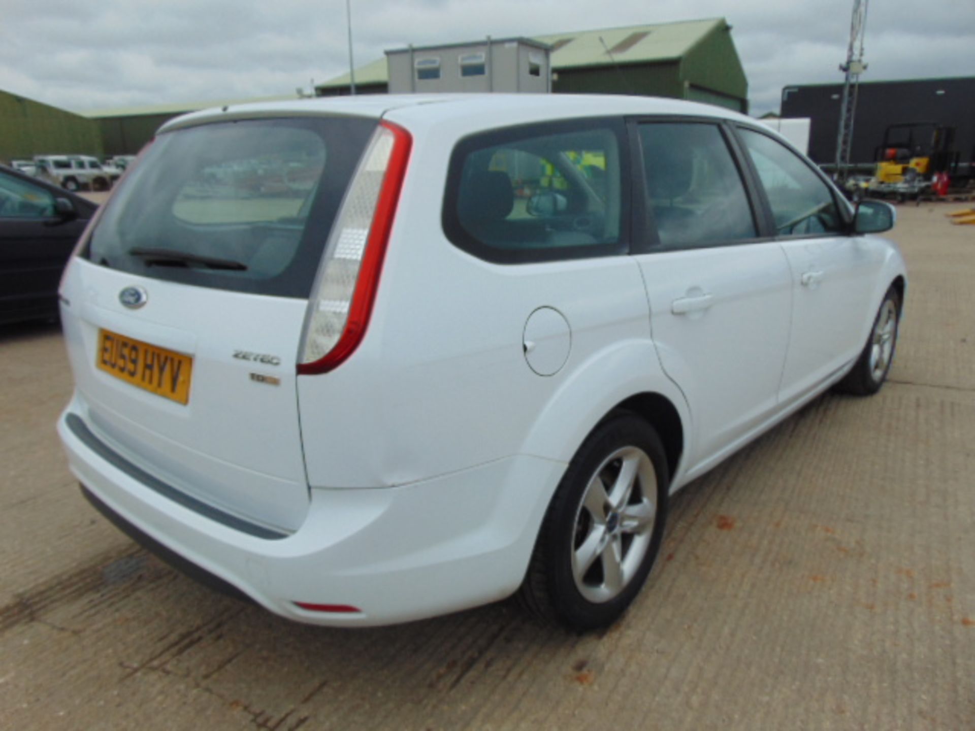 2009 Ford Focus 1.8 TDCI Zetec Estate - Image 6 of 18