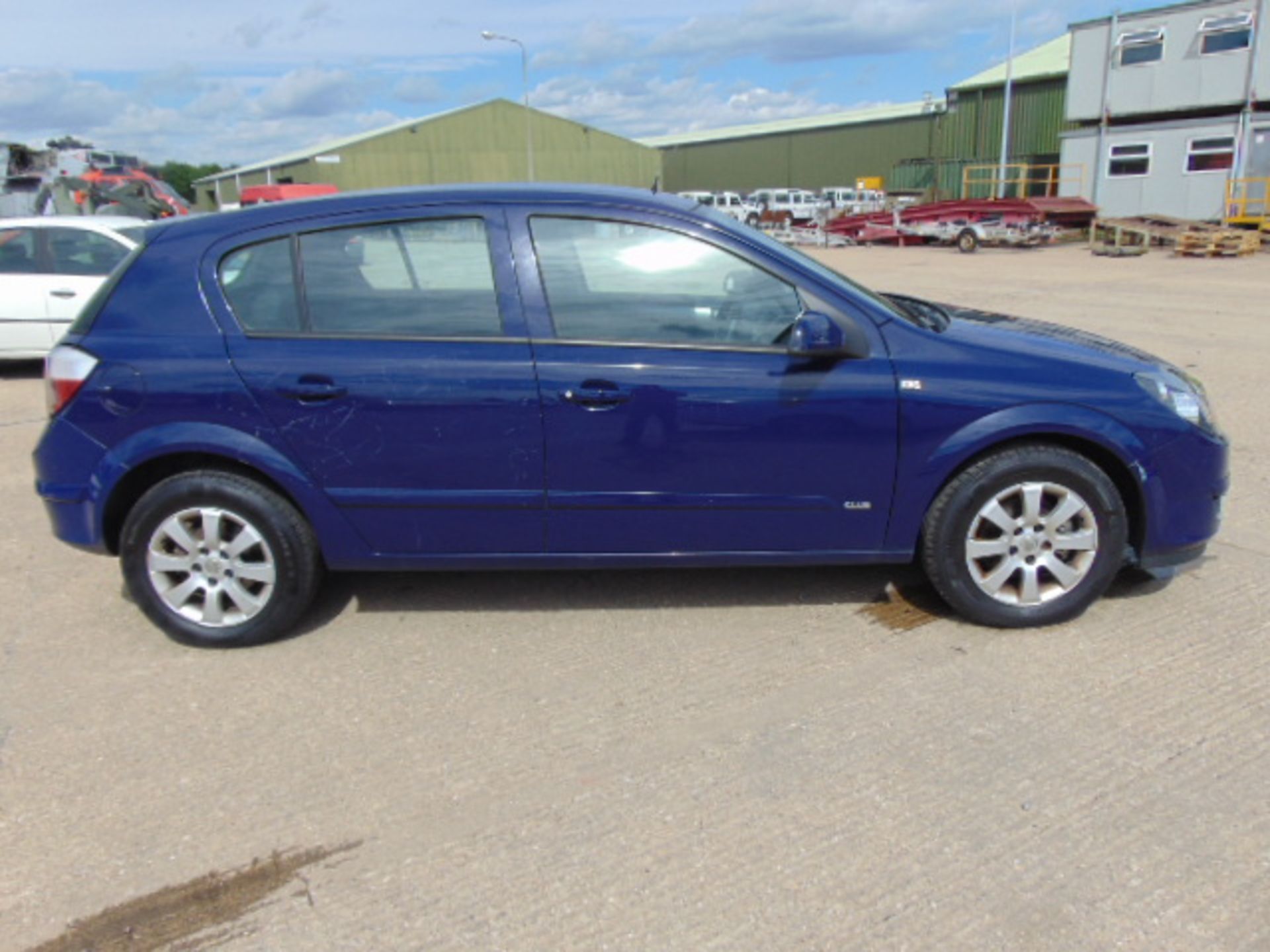 2005 Vauxhall Astra Club 1.7 CDTI Hatchback - Image 5 of 19