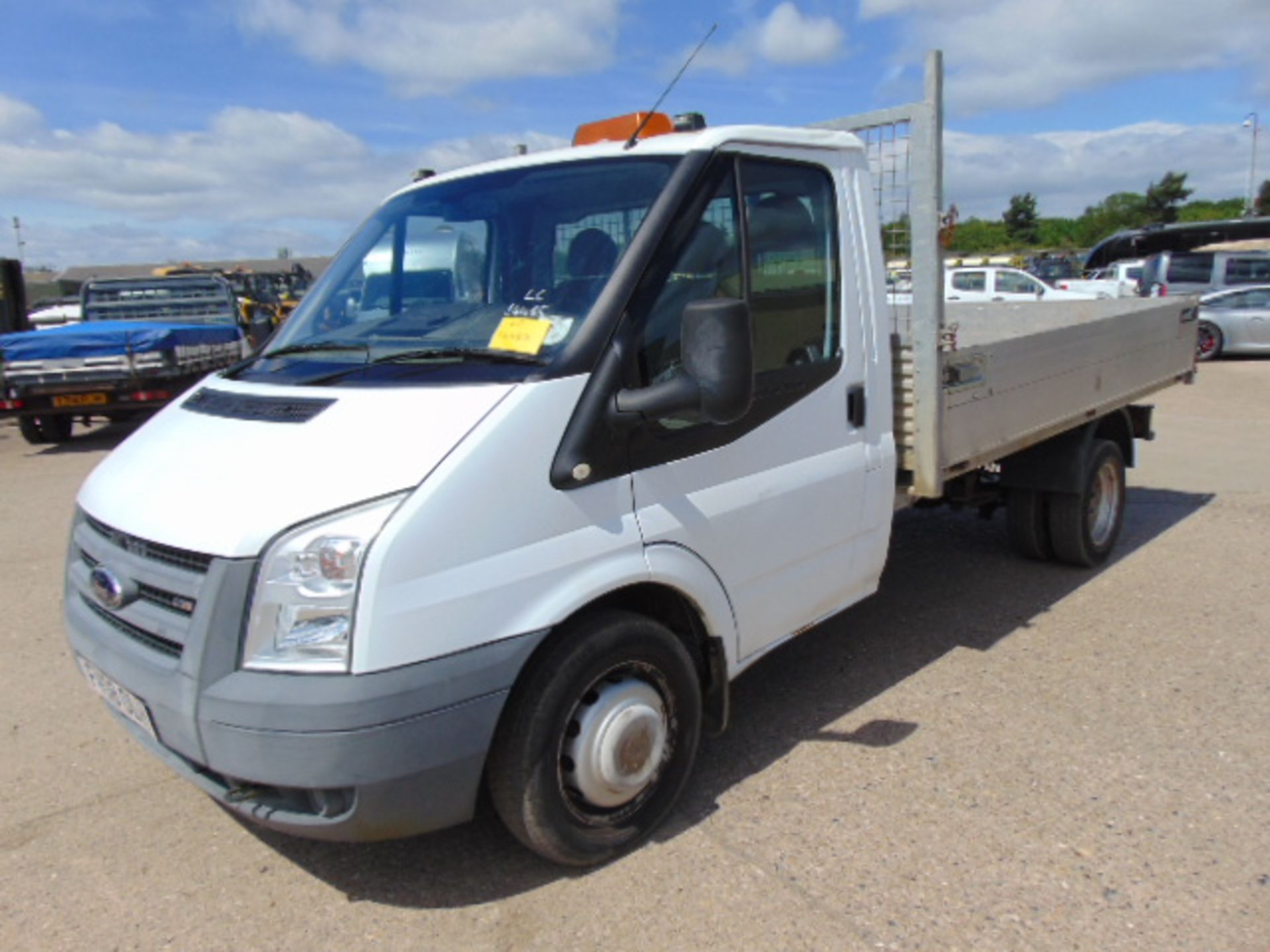 2008 Ford Transit 115 T350 Flat Bed Tipper 31,936 miles! - Image 4 of 15