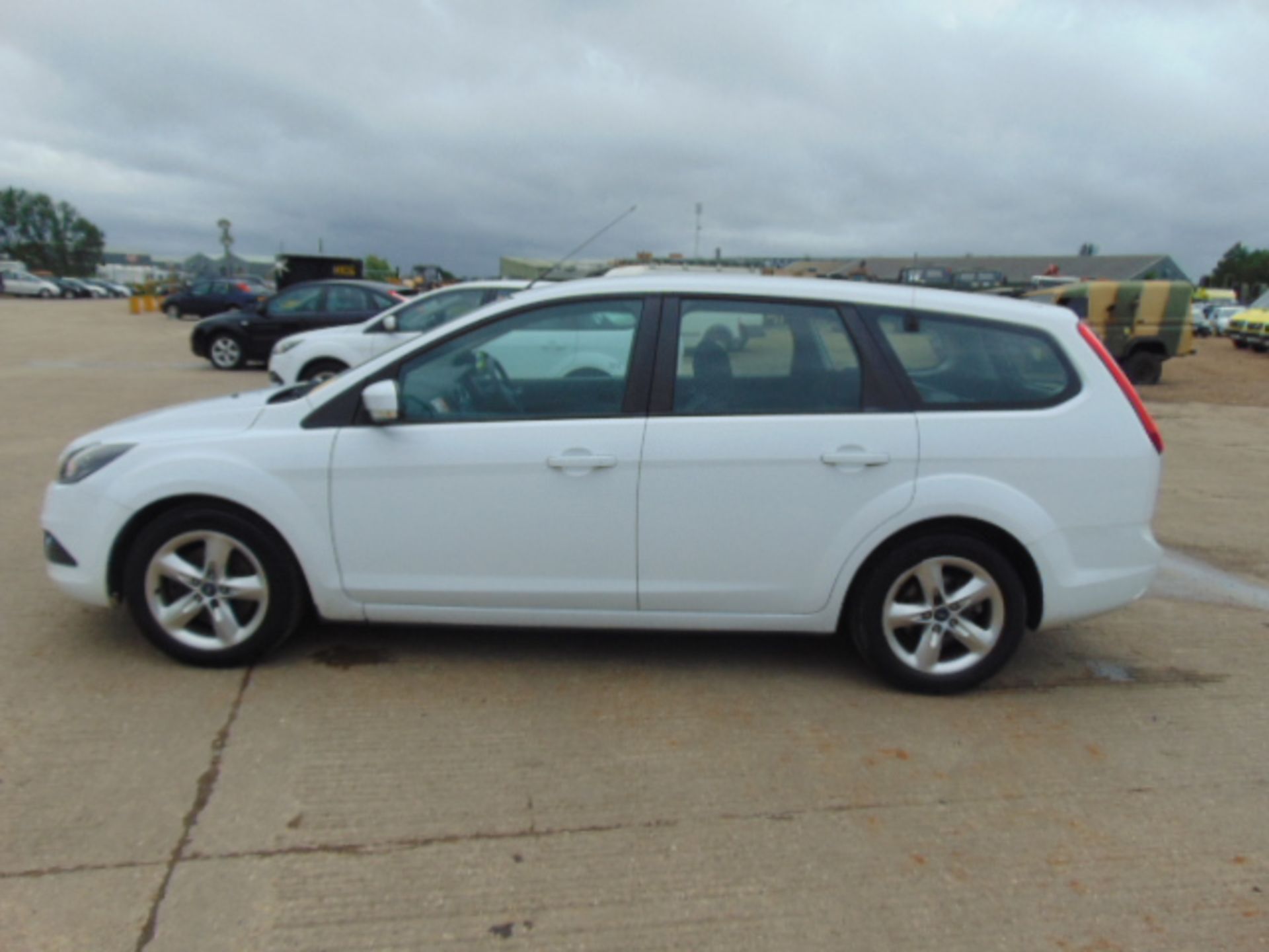 2009 Ford Focus 1.8 TDCI Zetec Estate - Image 4 of 18