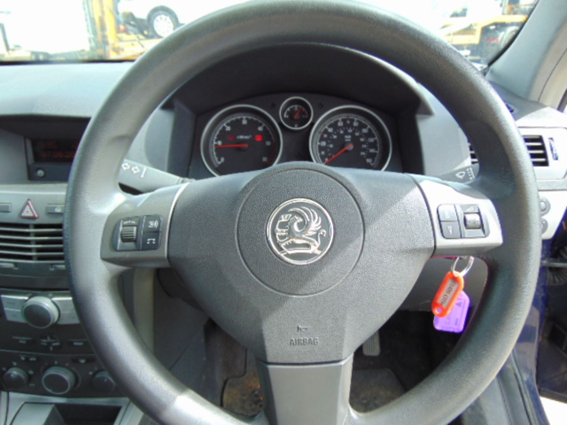 2005 Vauxhall Astra Club 1.7 CDTI Hatchback - Image 12 of 19