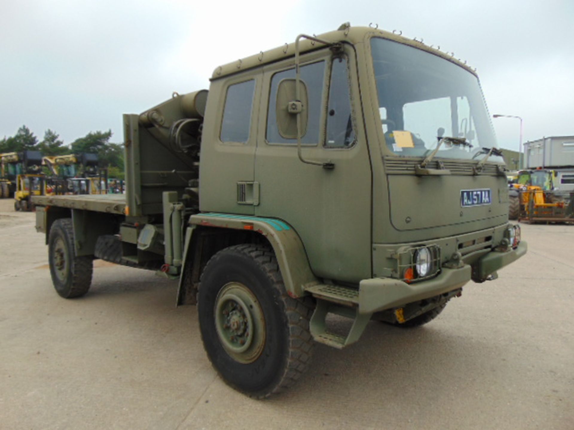 Leyland DAF 4X4 Truck complete with Atlas Crane