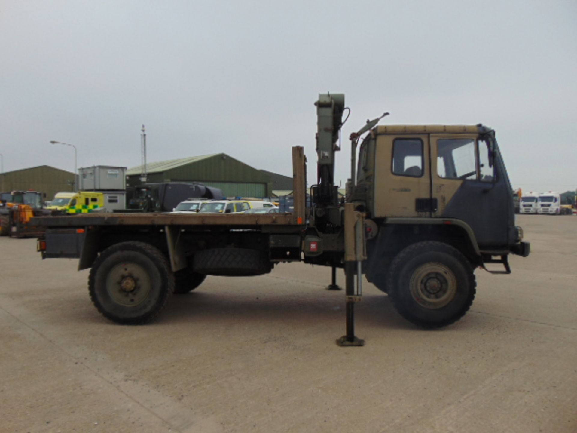 Leyland DAF 4X4 Truck complete with Atlas Crane - Image 5 of 16