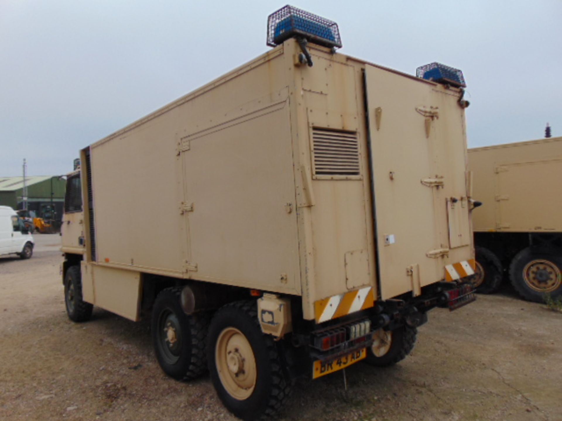 Mowag Bucher Duro II 6x6 High-Mobility Tactical Vehicle - Image 4 of 14