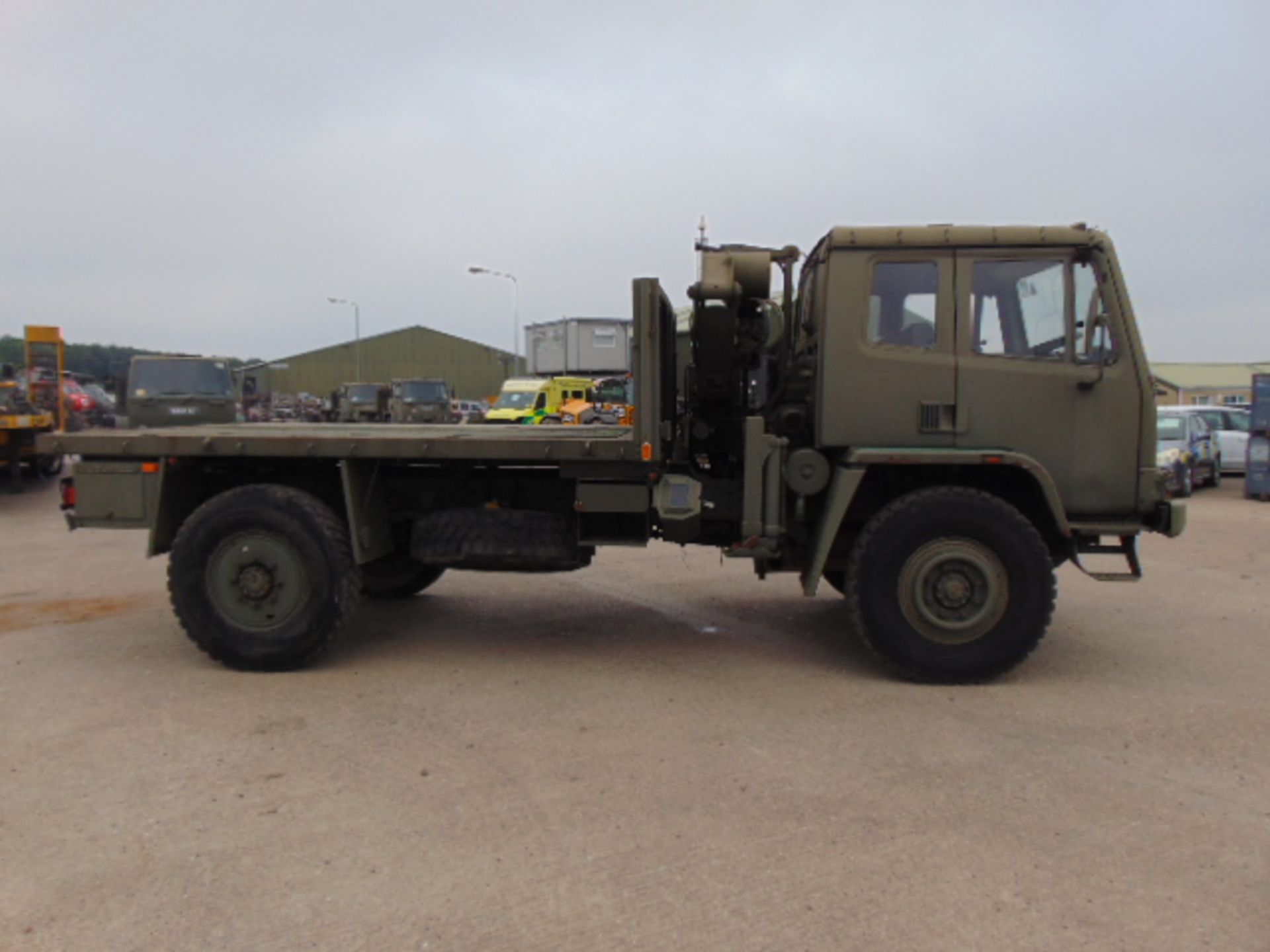 Leyland DAF 4X4 Truck complete with Atlas Crane - Image 5 of 19