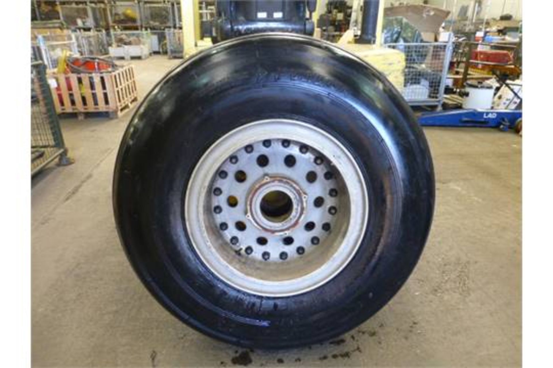 VC10 Aircraft Tyre and Rim