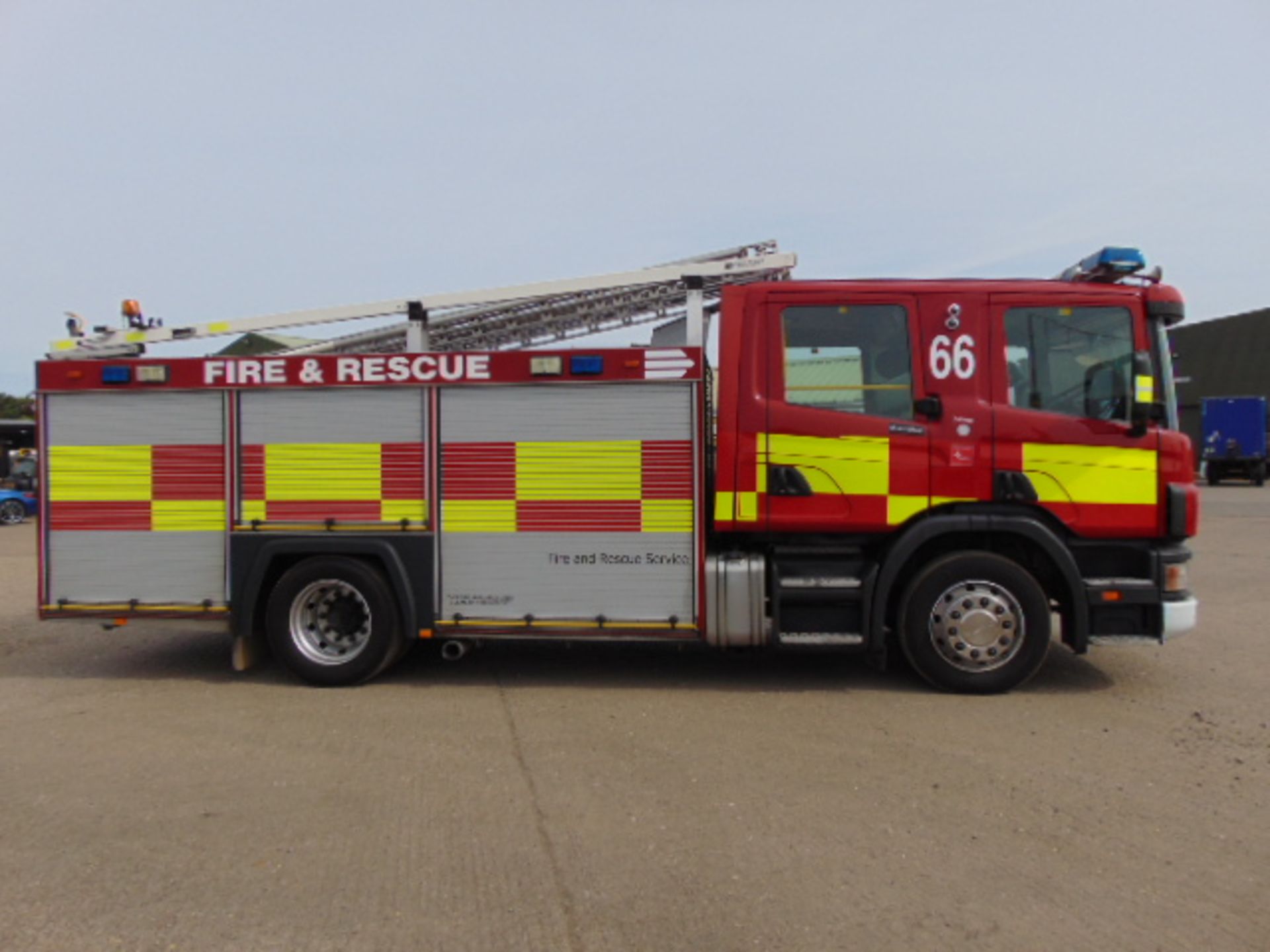 Scania 94D 260 / Emergency One Fire Engine - Image 5 of 25