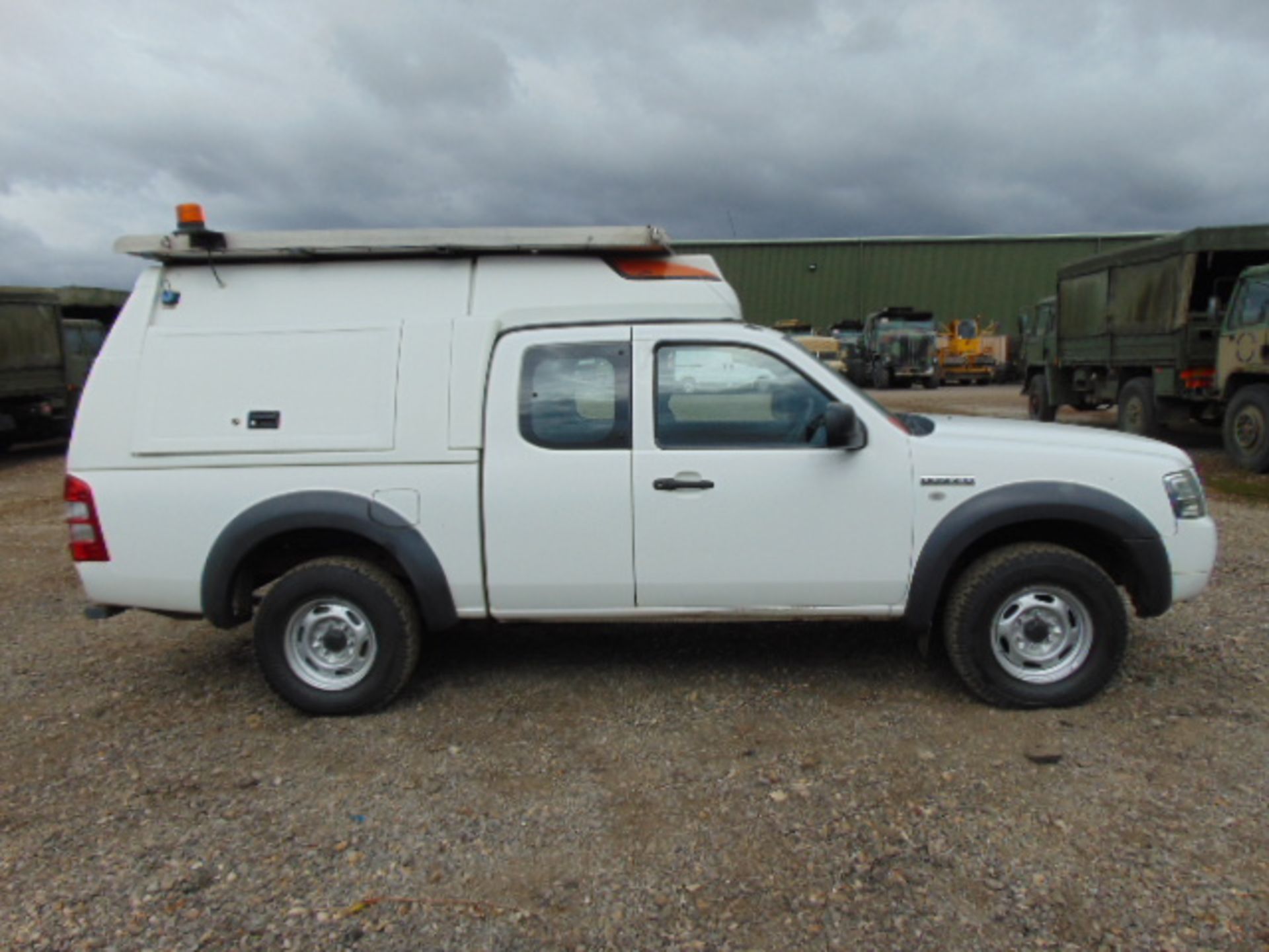 Ford Ranger Super cab pickup (Mobile Workshop) complete with SuperWinch - Image 5 of 27