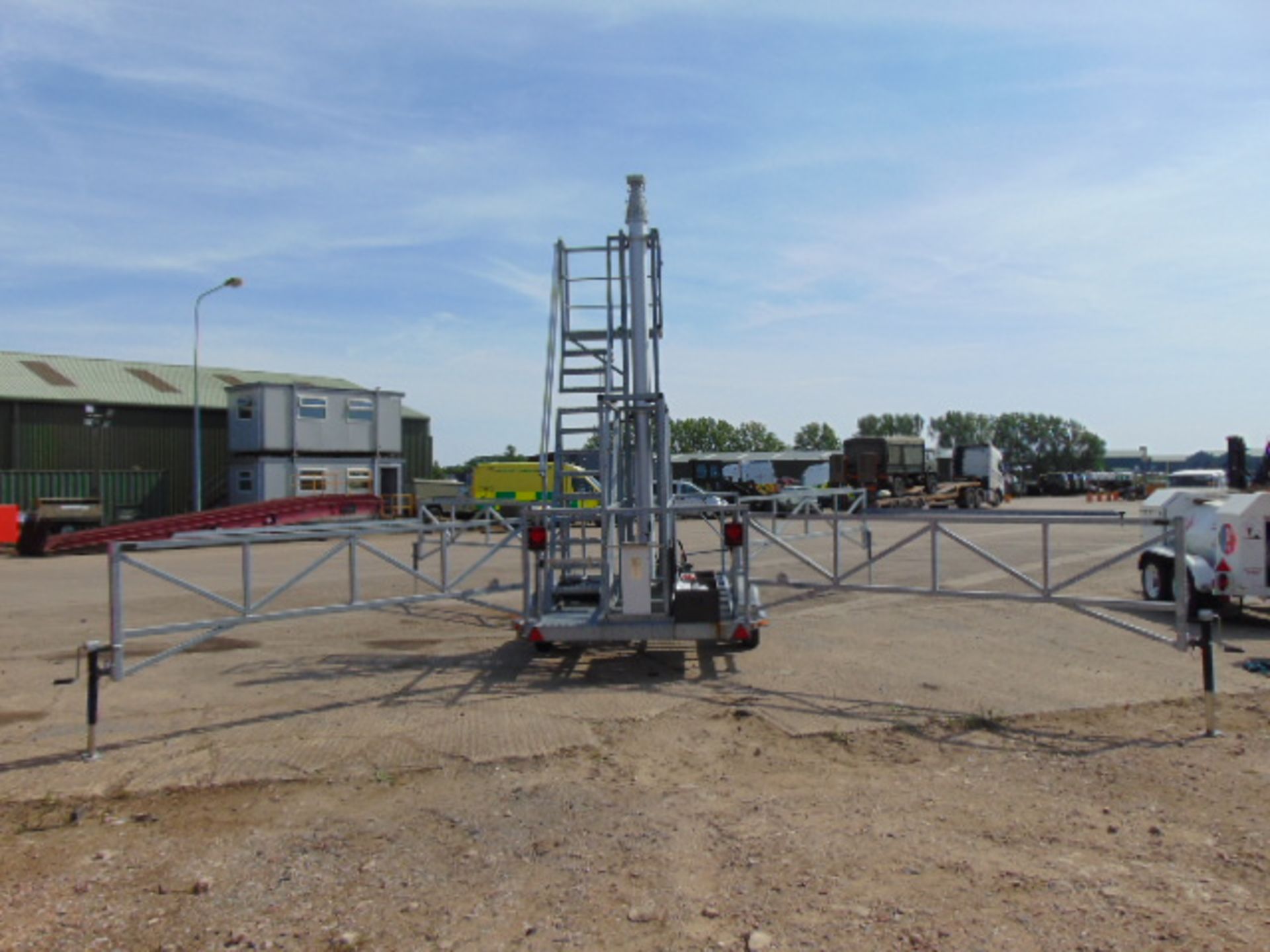 Trailer Mounted 40m Total Mast Solutions Hydraulic Mast - Image 6 of 21