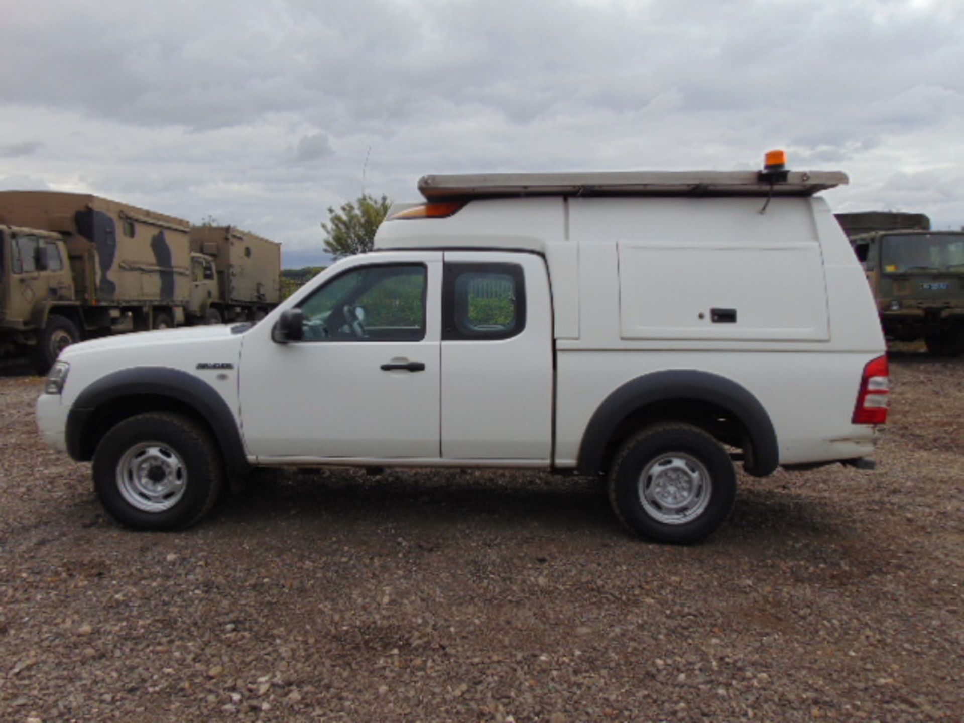 Ford Ranger Super cab pickup (Mobile Workshop) complete with SuperWinch - Image 4 of 27