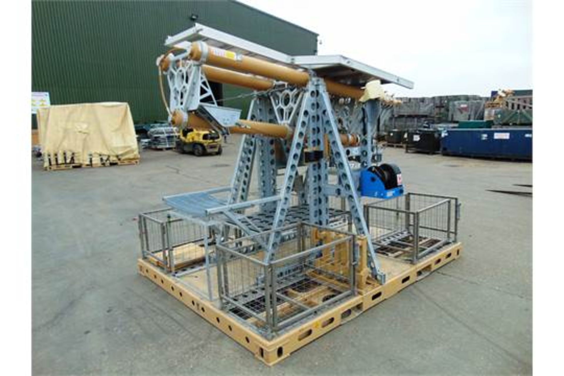 Demountable Communications Triple Mast Assy - Image 10 of 21