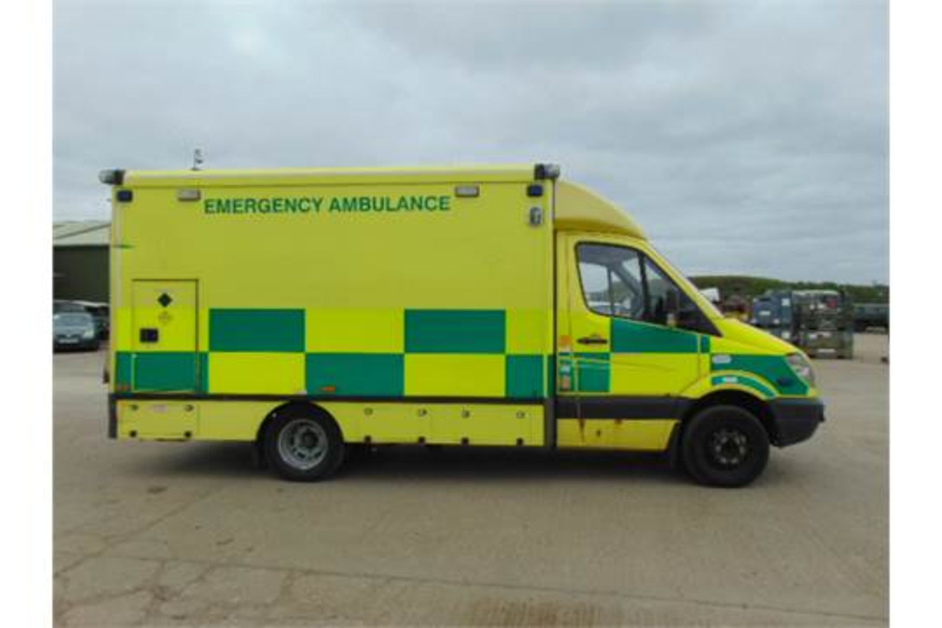 Mercedes Sprinter 515 CDI Turbo diesel ambulance - Image 5 of 20