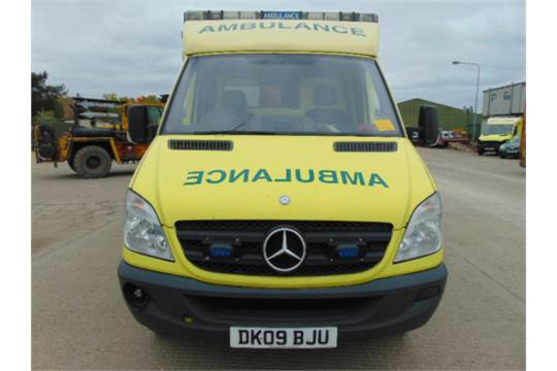 Mercedes Sprinter 515 CDI Turbo diesel ambulance - Image 2 of 18