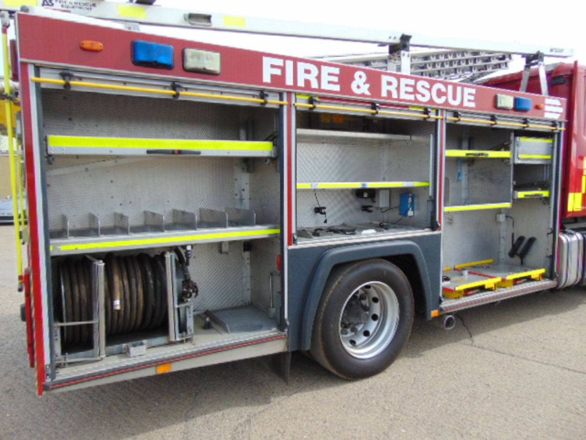 Scania 94D 260 / Emergency One Fire Engine - Image 12 of 25