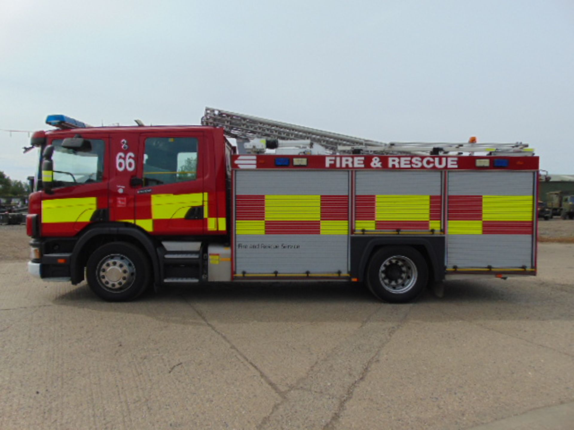 Scania 94D 260 / Emergency One Fire Engine - Image 4 of 25