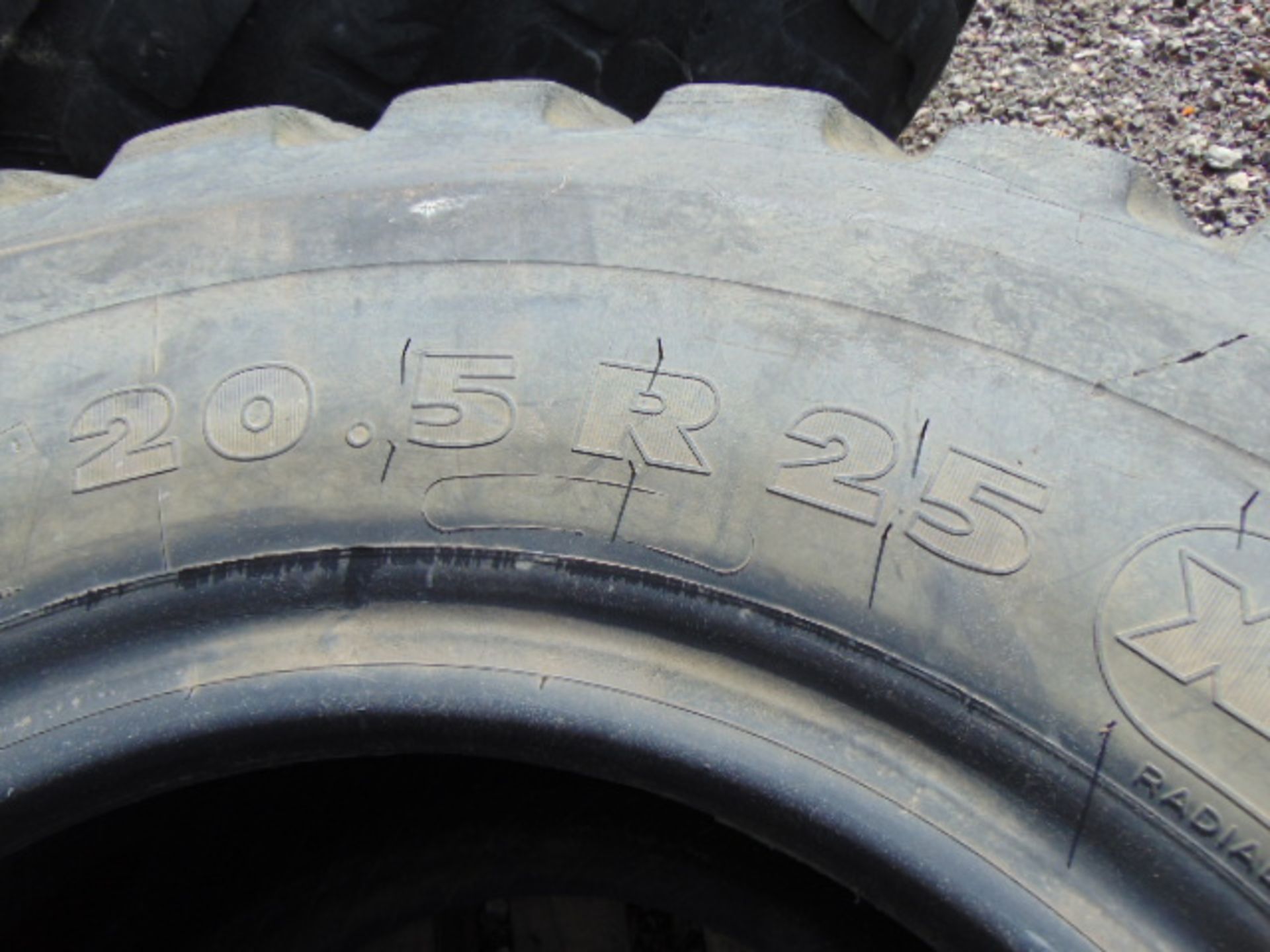 1 x Michelin 20.5 R25 XTLA Tyre - Image 5 of 6