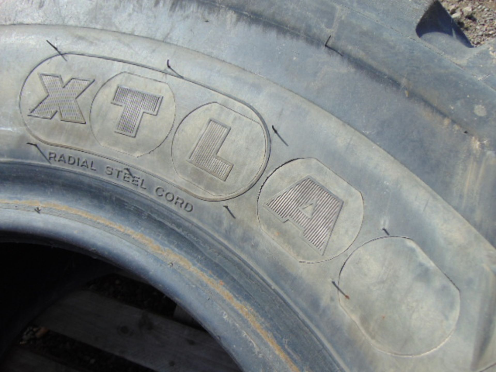 1 x Michelin 20.5 R25 XTLA Tyre - Image 6 of 6