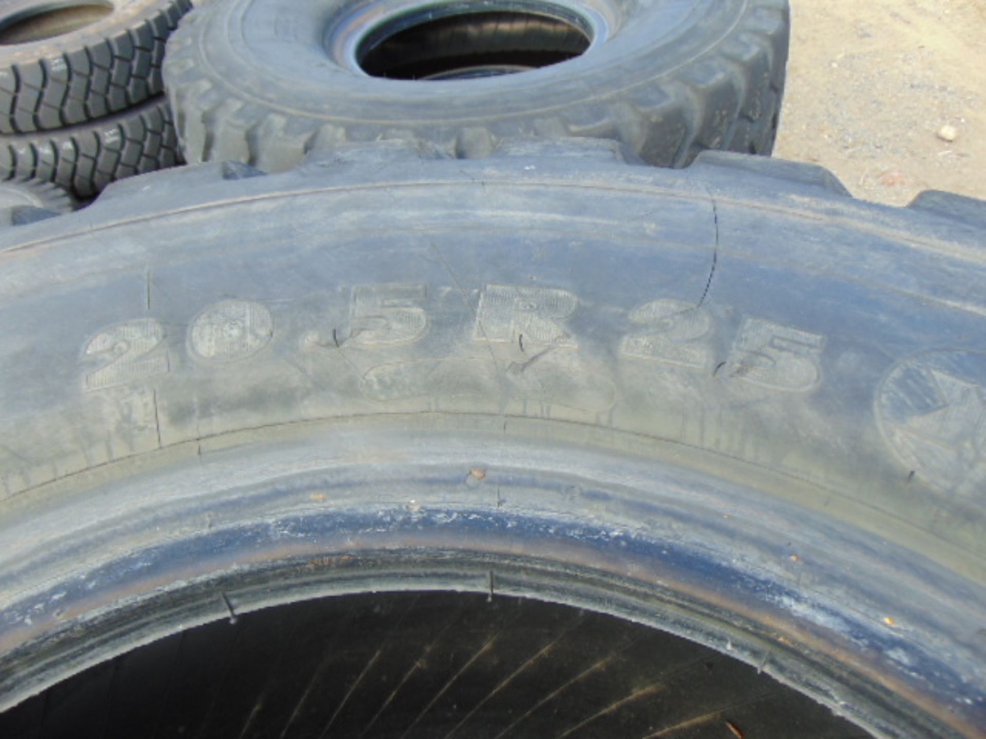 3 x Michelin 20.5 R25 XTLA Tyres - Image 8 of 9