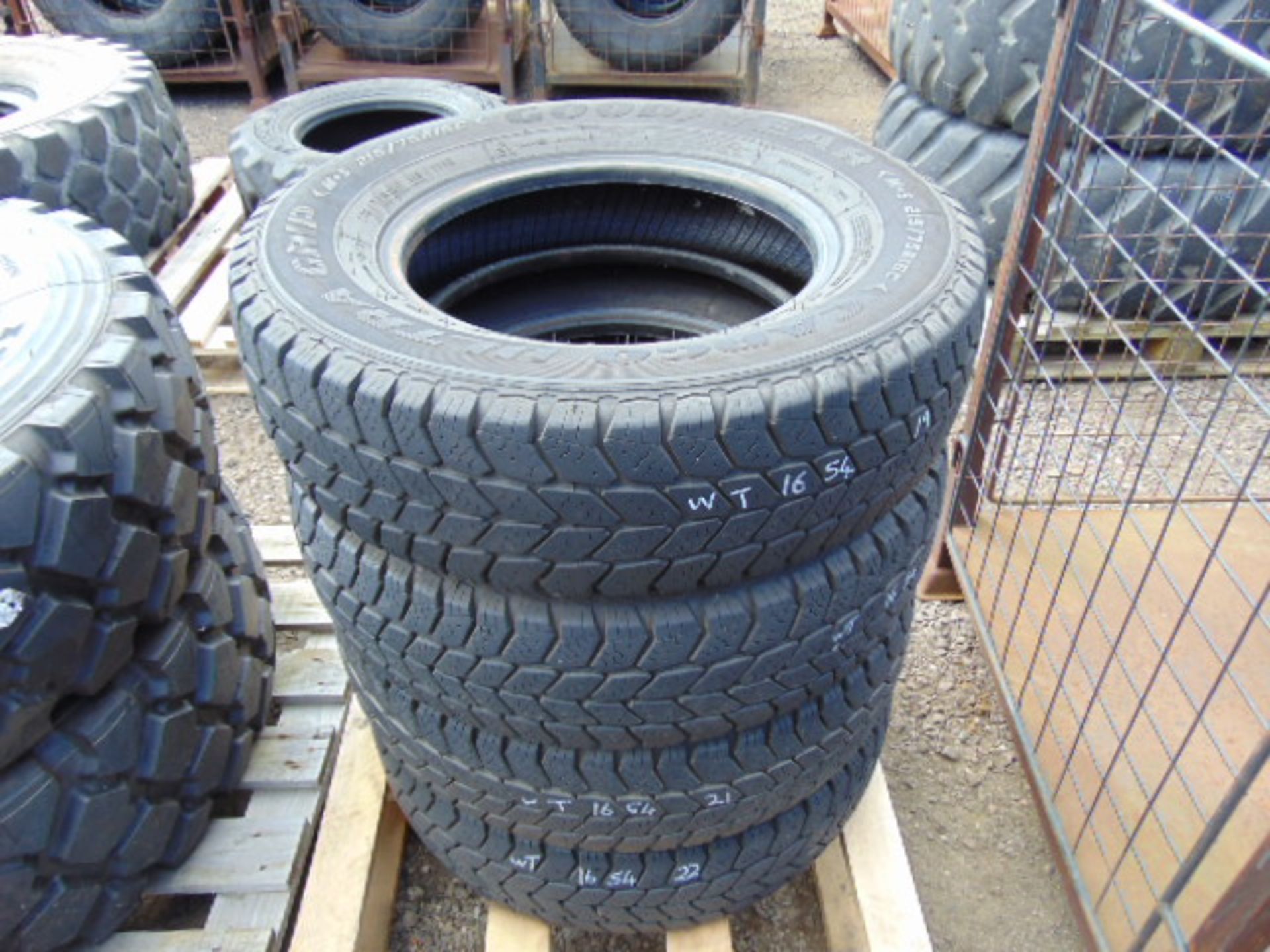 4 x Goodyear Cargo Ultra Grip 215/75 R16 Tyres