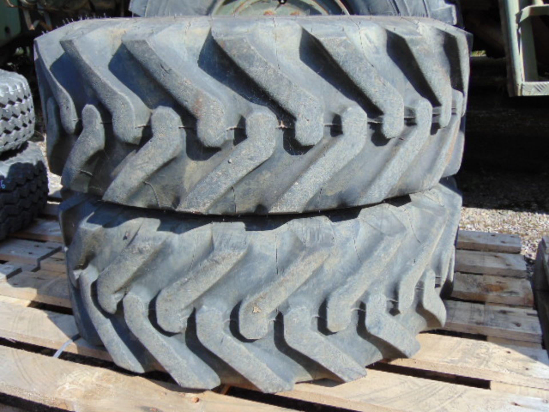 2 x Michelin Power CL 280/80-18 IND Tyres - Image 2 of 6