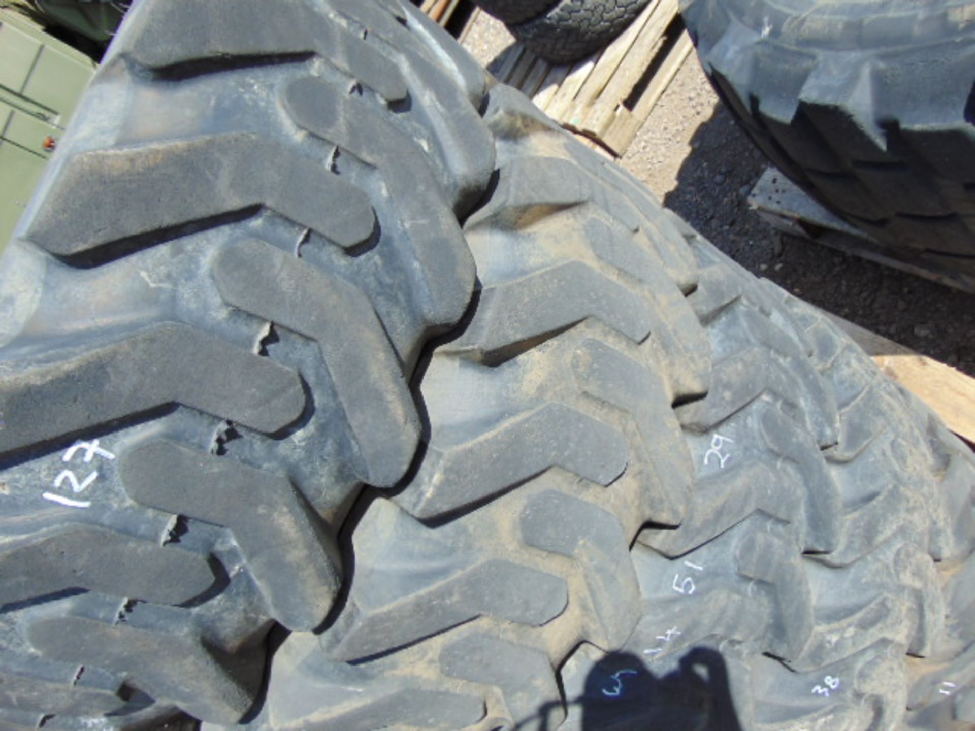 5 x Firestone Super Traction Loader 280/80 18 IND Tyres - Image 5 of 8