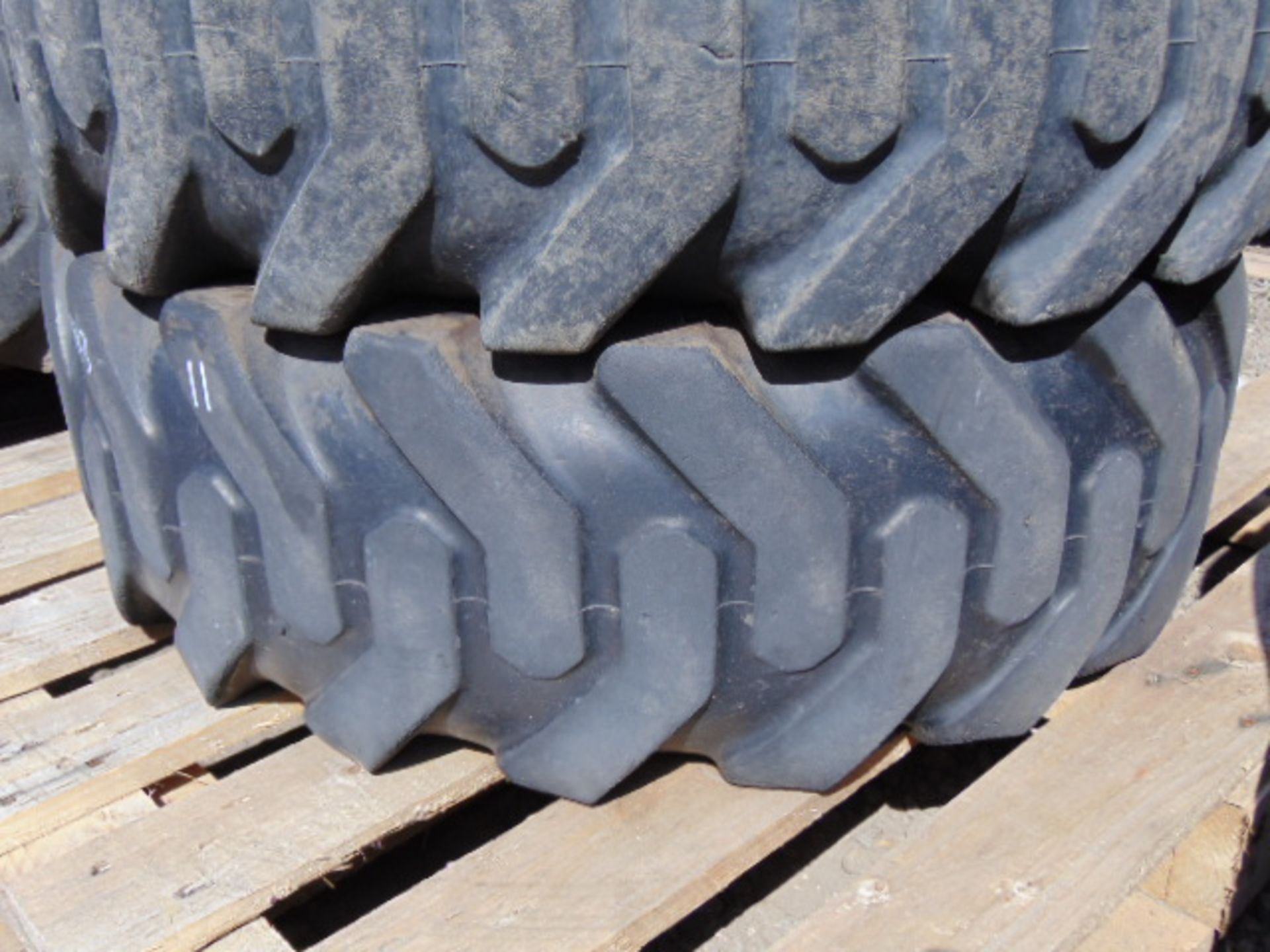 5 x Firestone Super Traction Loader 280/80 18 IND Tyres - Image 4 of 8