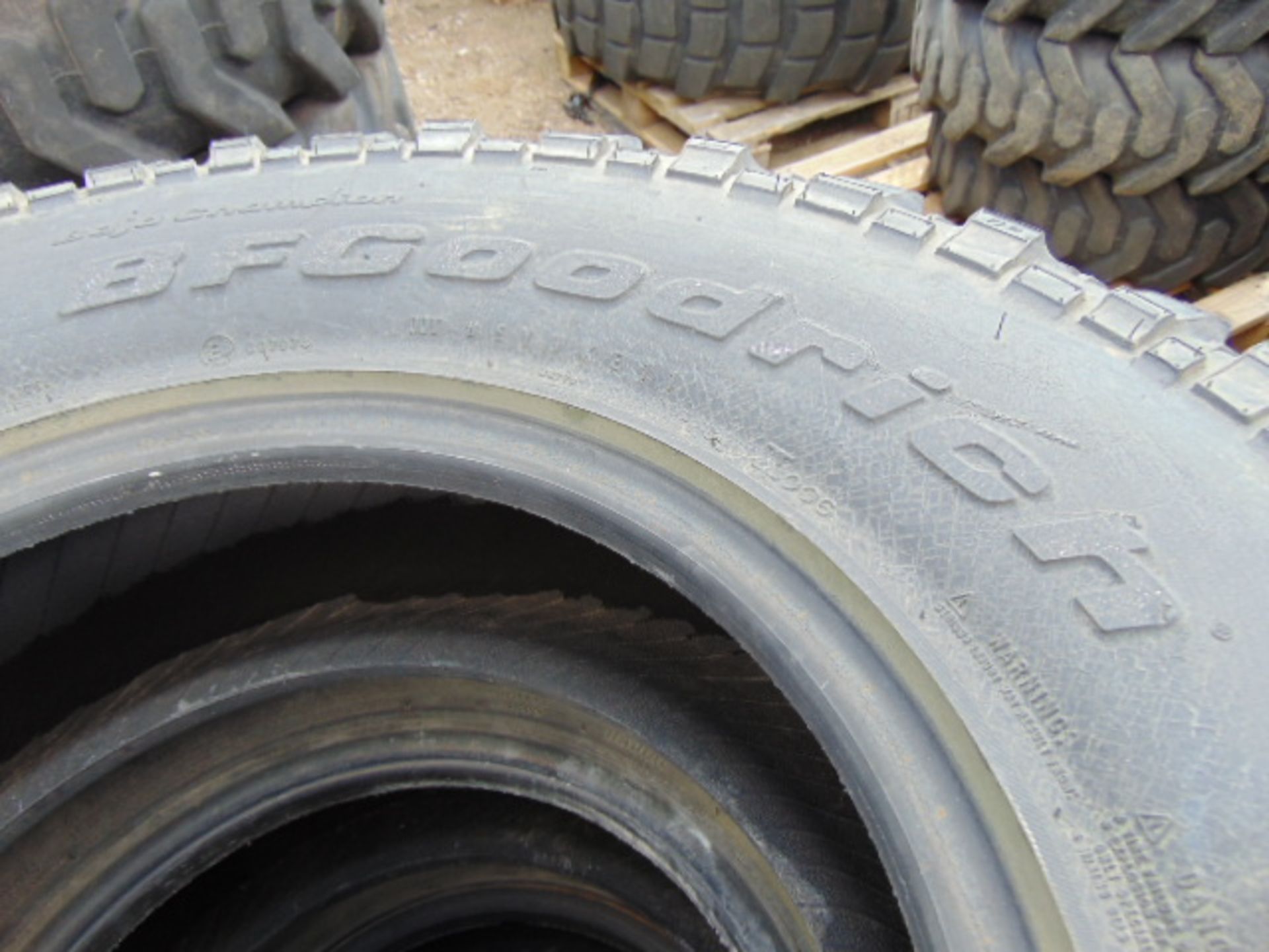 4 x BF Goodrich Mud-Terrain LT285/75 R16 Tyres - Image 6 of 7