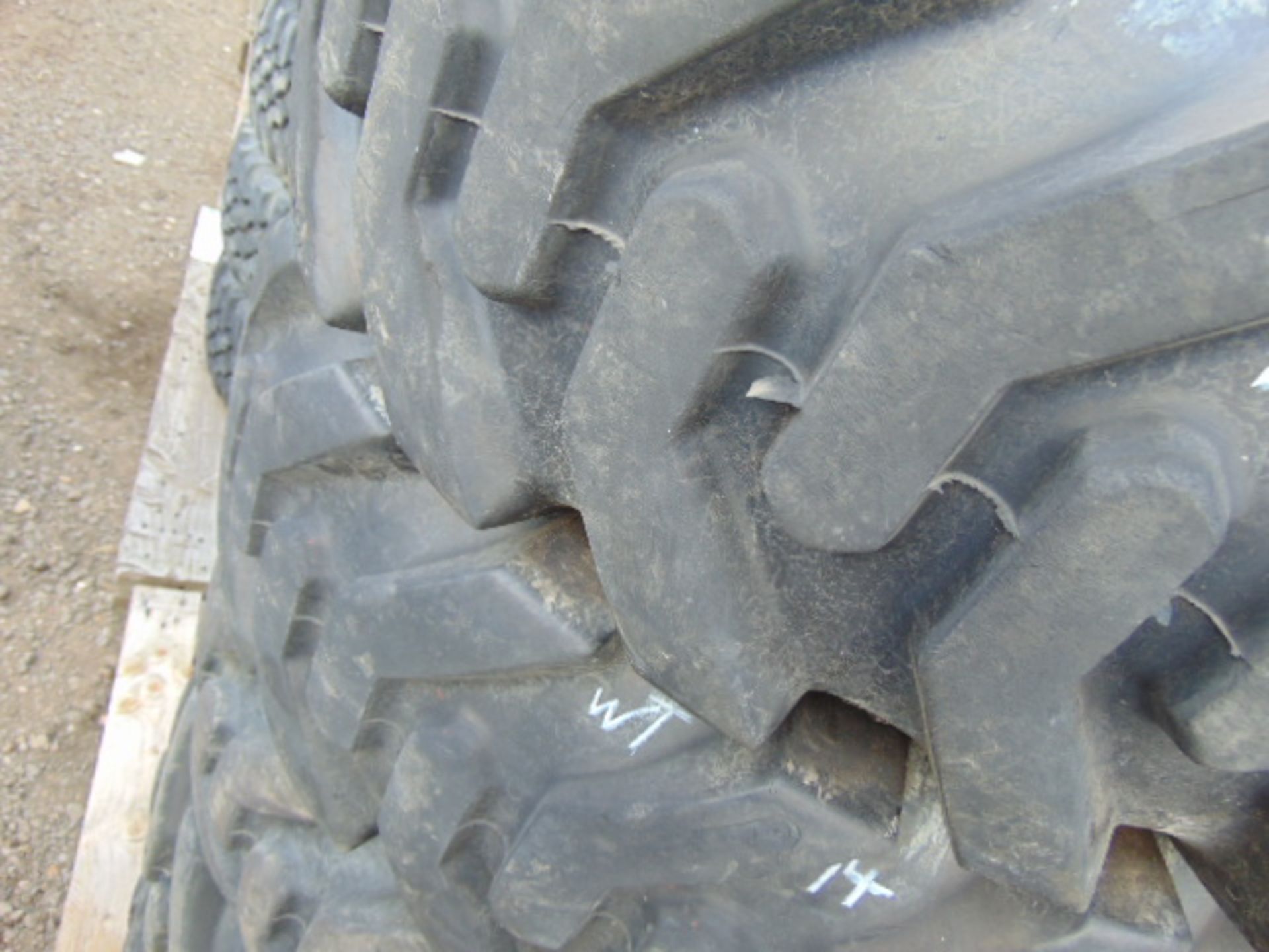 5 x Firestone Super Traction Loader 280/80 18 IND Tyres - Image 4 of 7