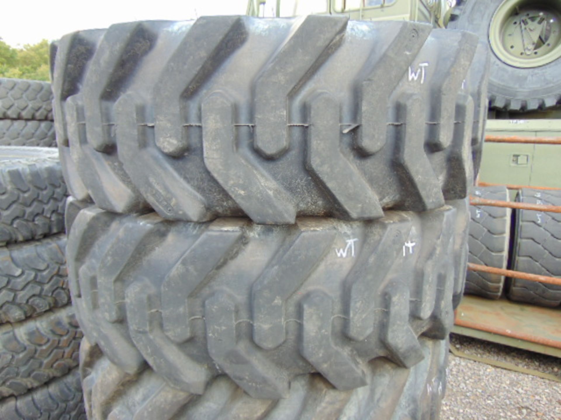 5 x Firestone Super Traction Loader 280/80 18 IND Tyres - Image 2 of 7