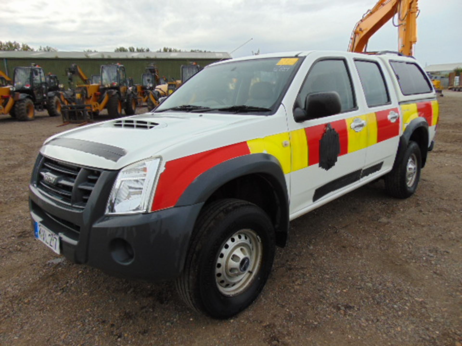 2009 Isuzu D-Max Double Cab 2.5 Diesel 4 x 4 - Image 3 of 16