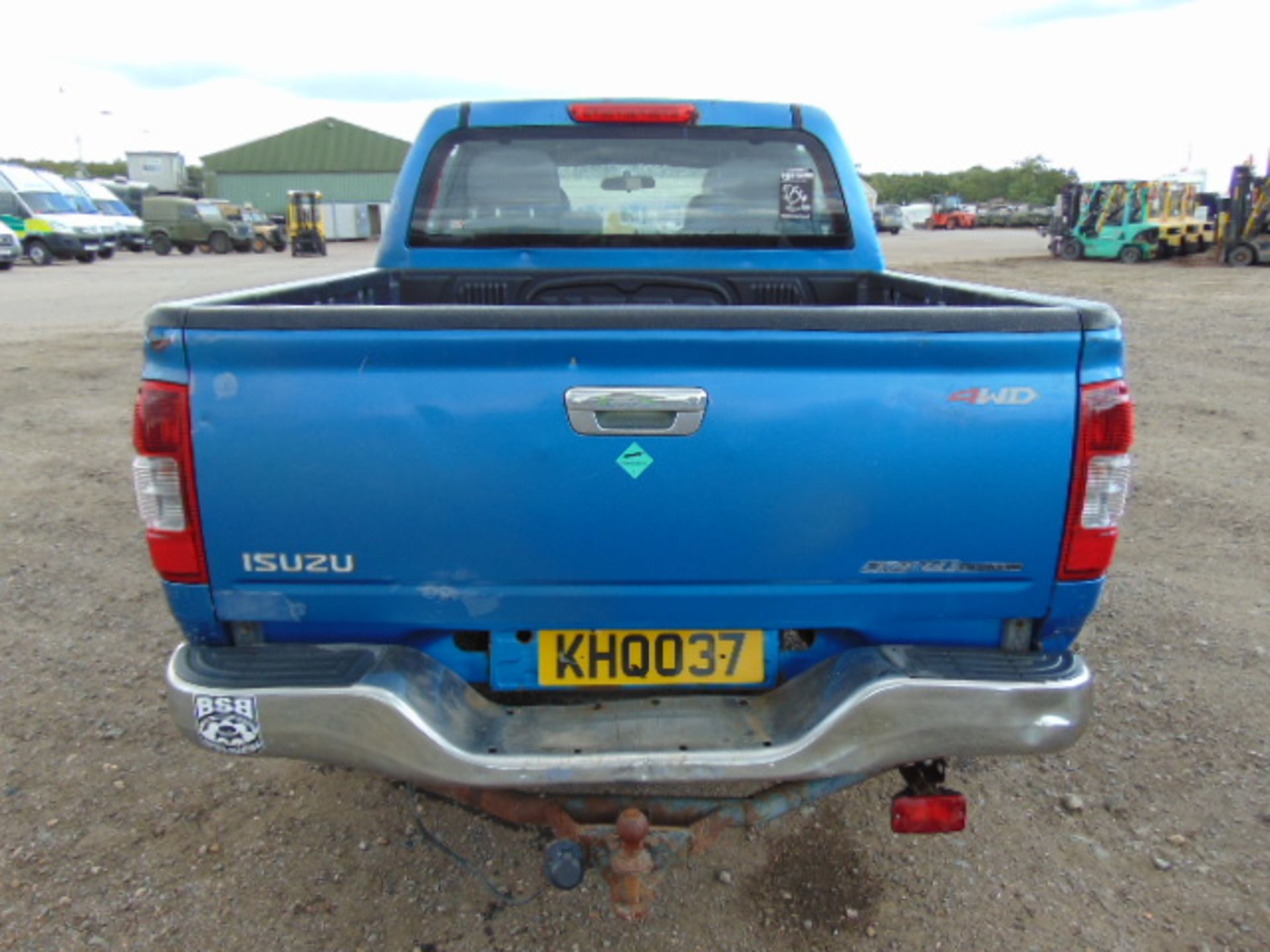 2004 Isuzu D-Max 3.0 TD 4 x 4 Double Cab Pickup - Image 7 of 16