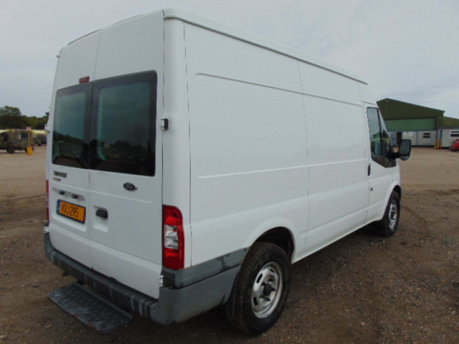 Ford Transit 100 T350 Panel Van - Image 8 of 15