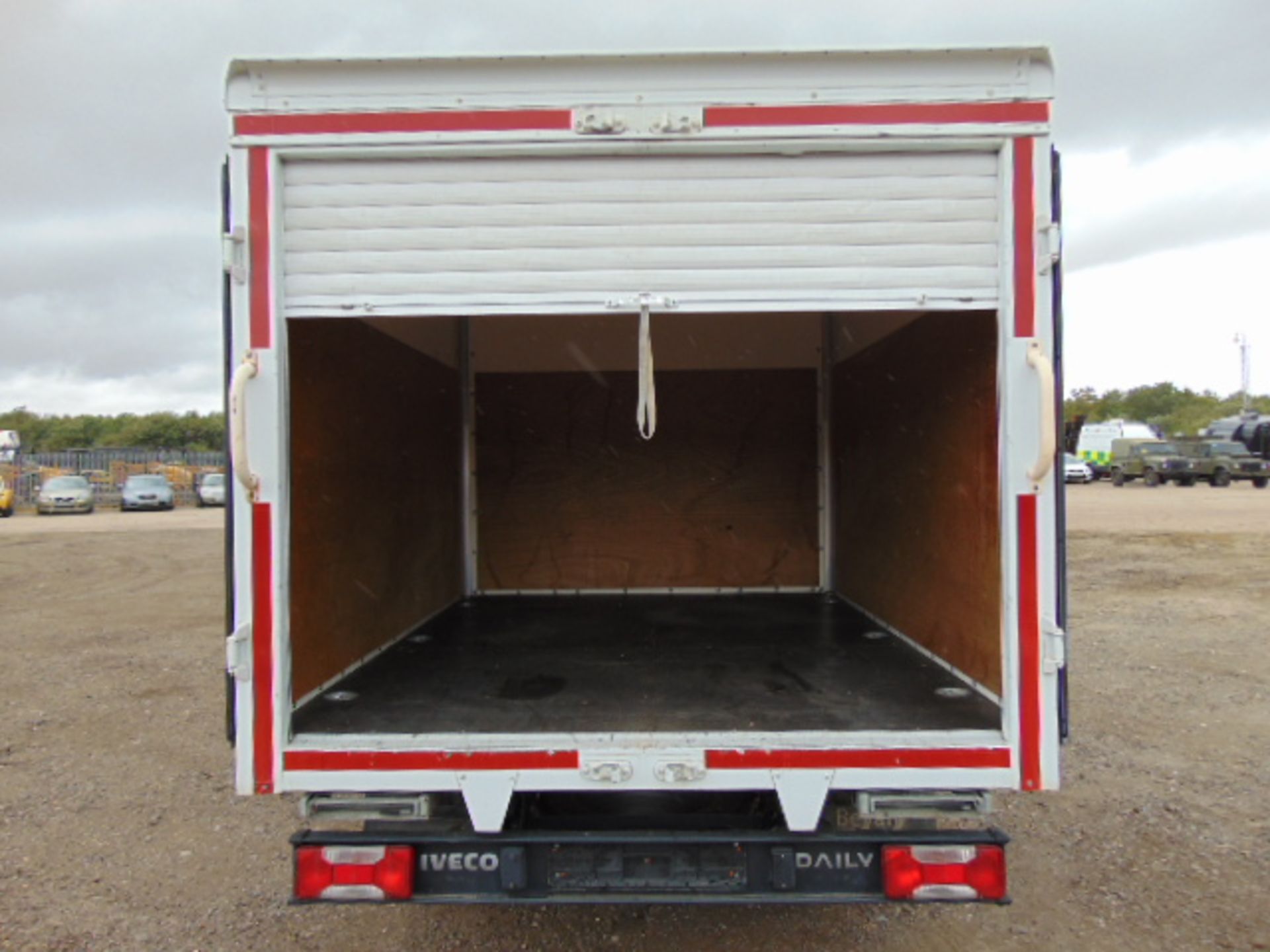 2013 Ford Iveco Daily 40C15 Chassis Cab with Fitted Box Body - Image 9 of 24