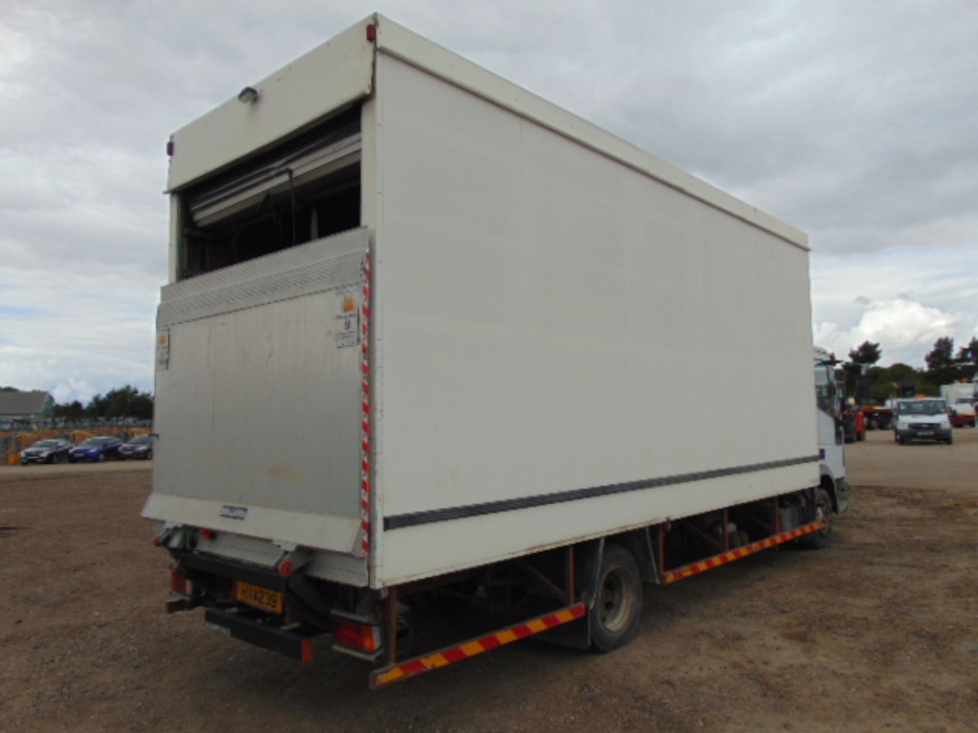 Ford Iveco Cargo 100E18 6T Box Lorry Complete with Rear Tail Lift - Image 6 of 20