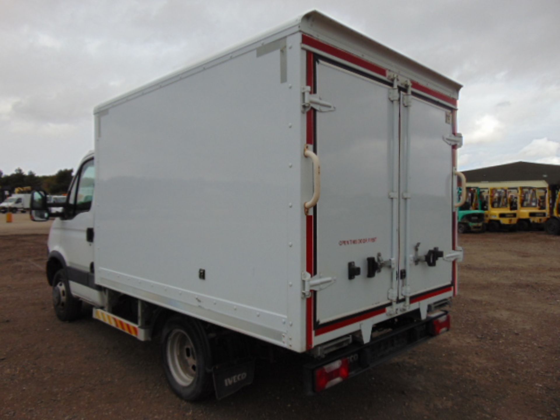 2013 Ford Iveco Daily 40C15 Chassis Cab with Fitted Box Body - Image 8 of 24