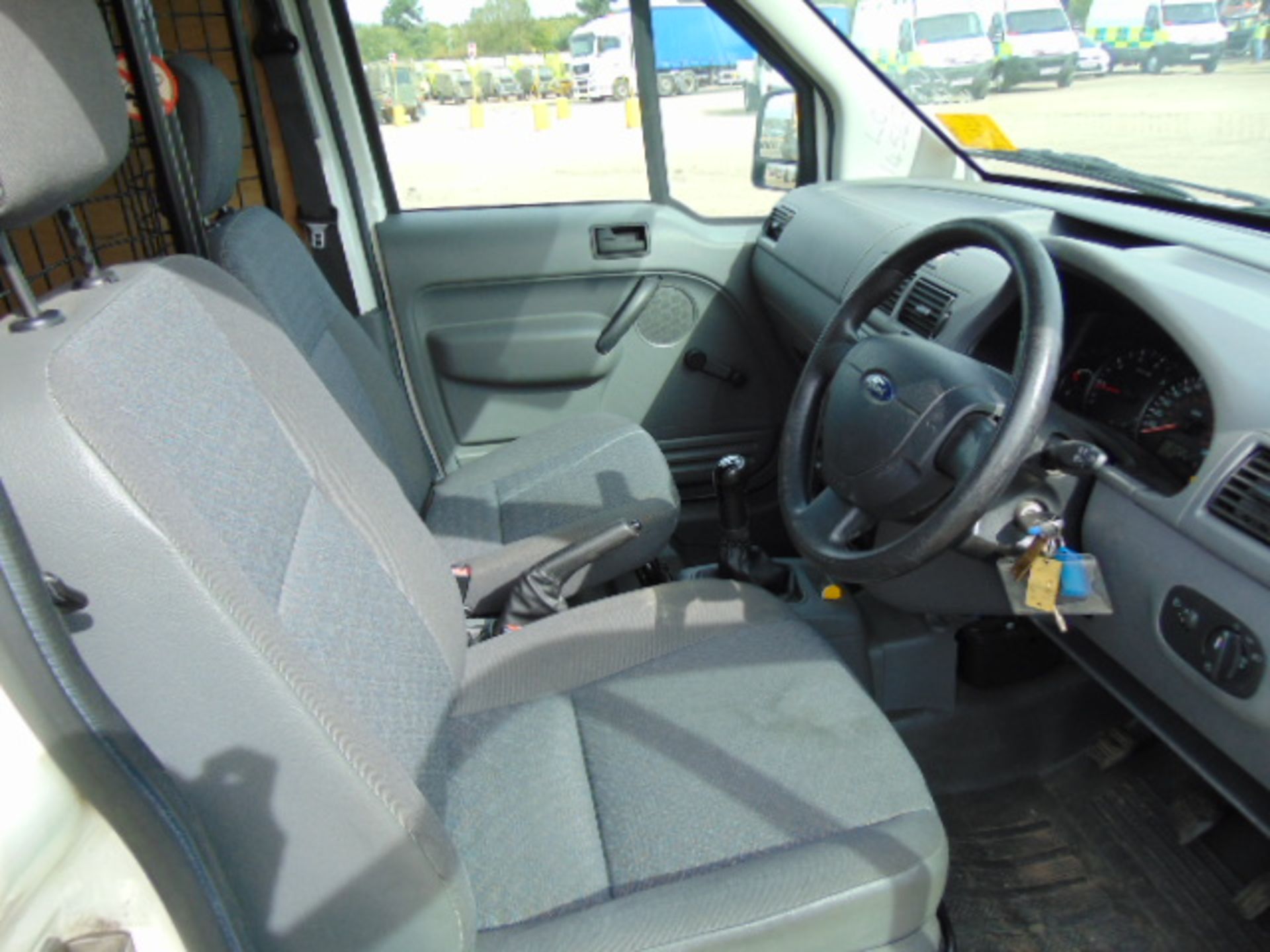 2006 Ford Transit Connect T200 L75 Panel Van - Image 12 of 17