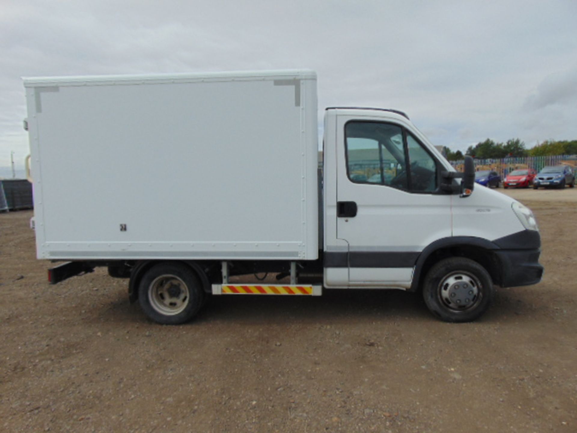 2013 Ford Iveco Daily 40C15 Chassis Cab with Fitted Box Body - Image 5 of 21