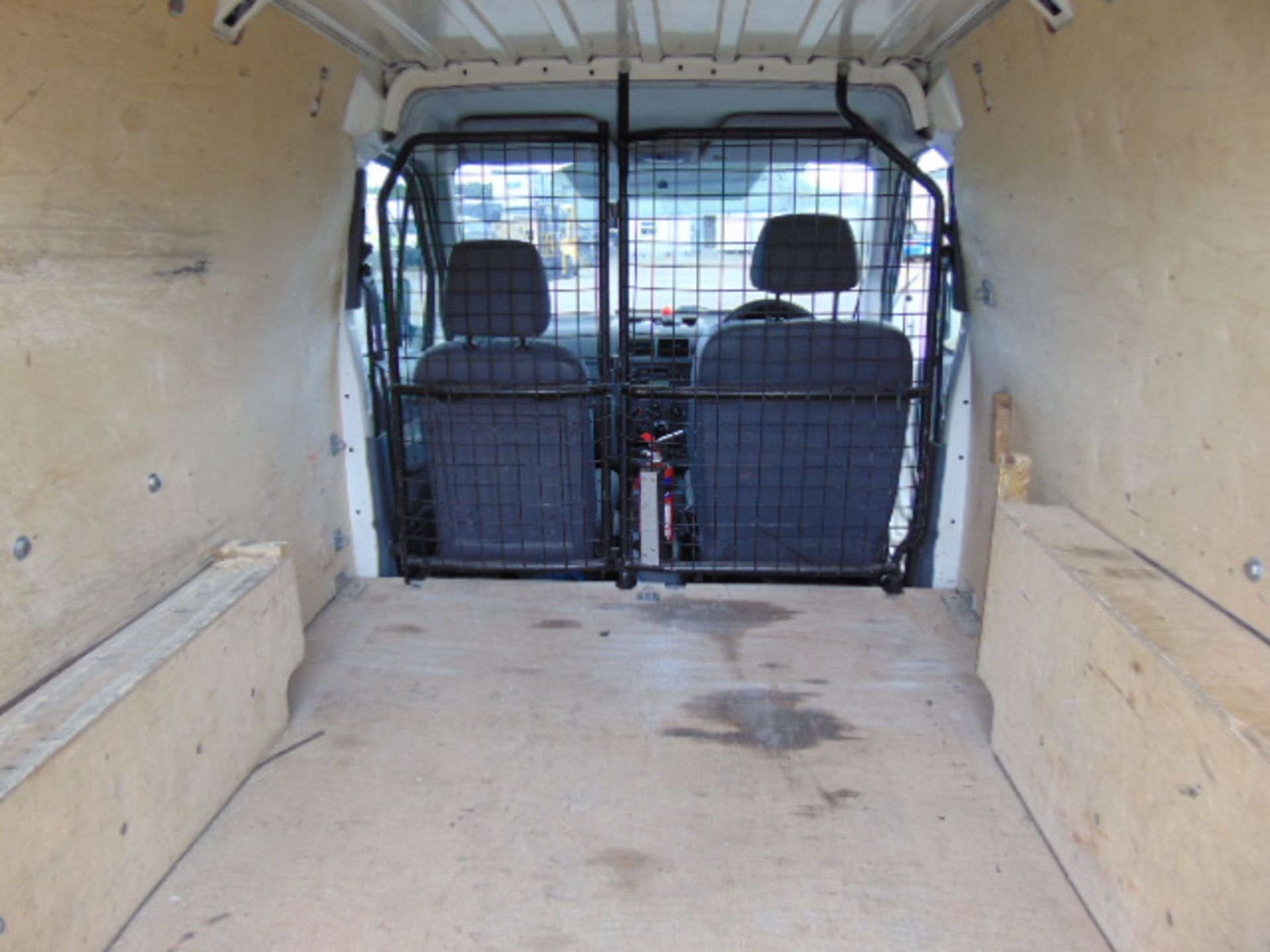 2006 Ford Transit Connect T200 L75 Panel Van - Image 14 of 17